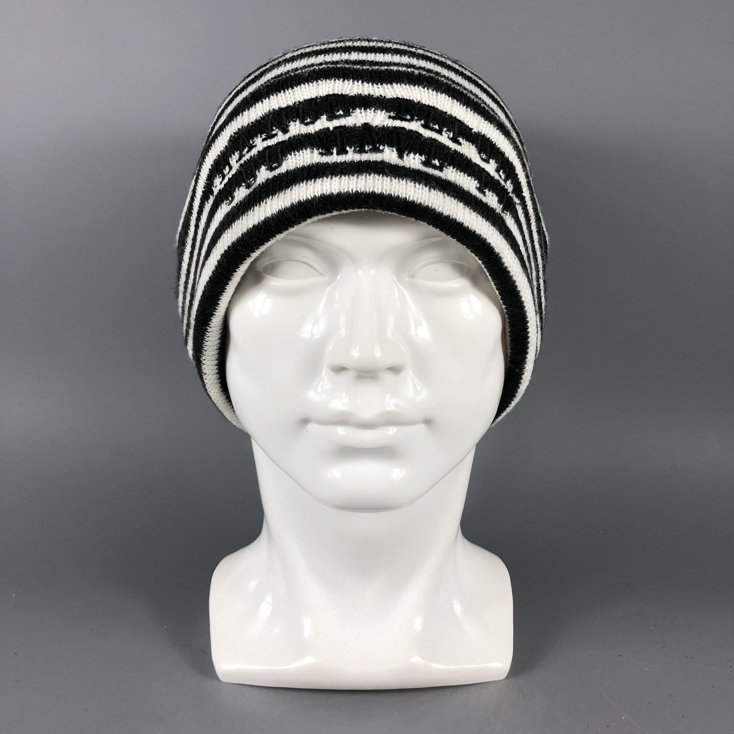 Vintage White Black Stripe Beanie Snow Hat Snow Cap -D851 Size ONE SIZE - 10 Thumbnail