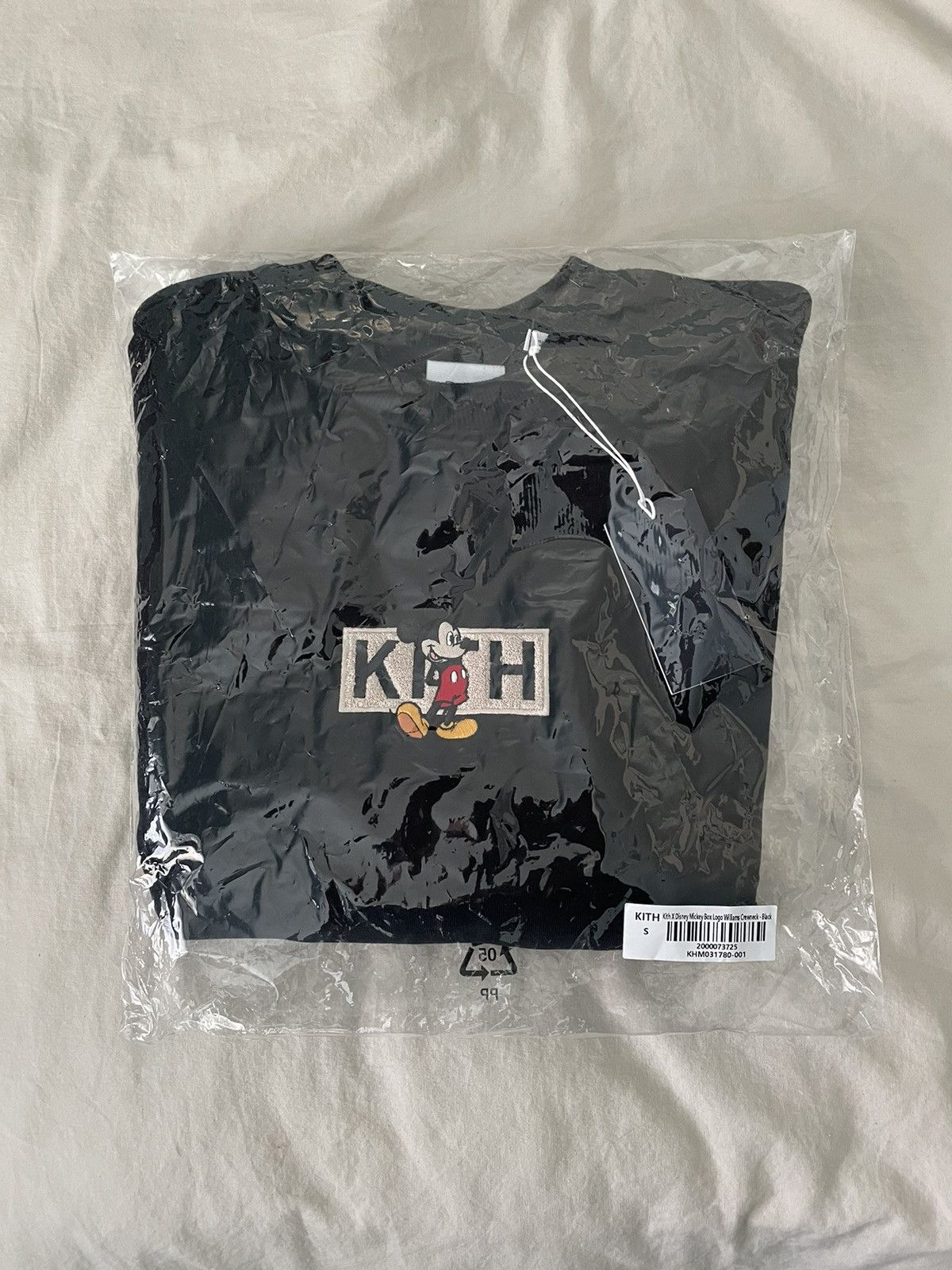 KITH Mickey Classic Logo Crewneck ✖️ KITH Mickey Classic Logo Crewneck