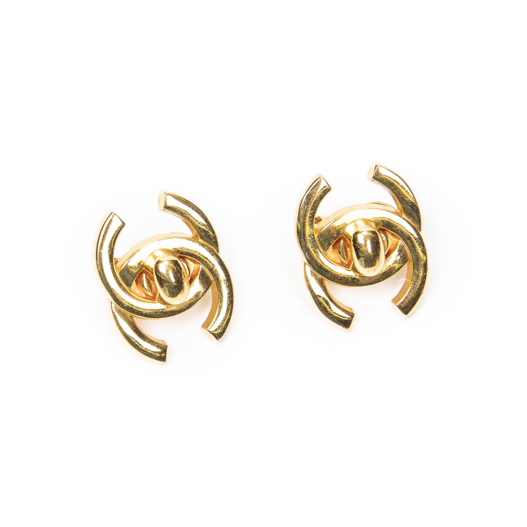 Chanel CC Turn Lock Clip On Earrings Size ONE SIZE - 1 Thumbnail