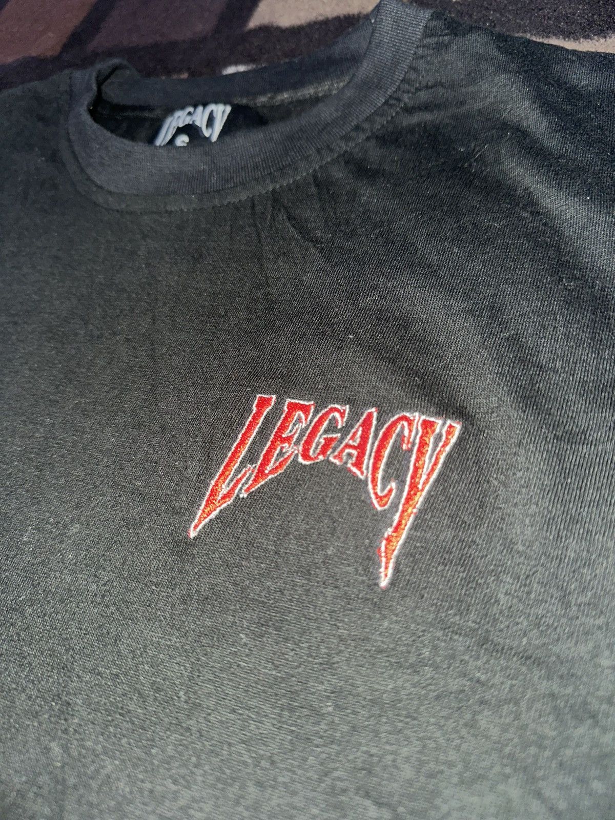 Vintage Chasing legacy tee shirt Size US S / EU 44-46 / 1 - 1 Thumbnail