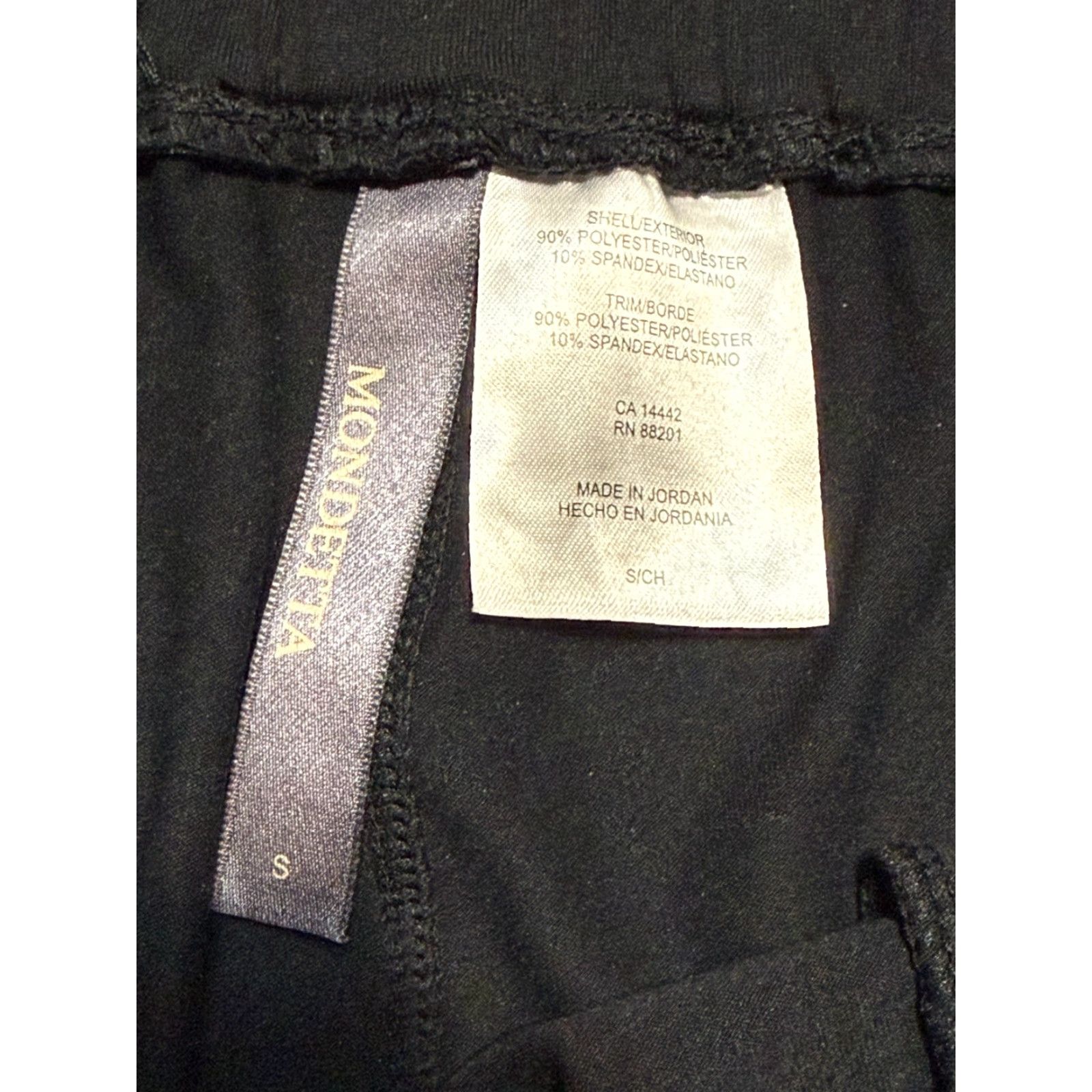 Vintage MONDETTA Shorts Women’s Size Small Black Tie Waist Shorts Casual Activewear Pockets Drawstring Regular Size 28" / US 6 / IT 42 - 6 Thumbnail
