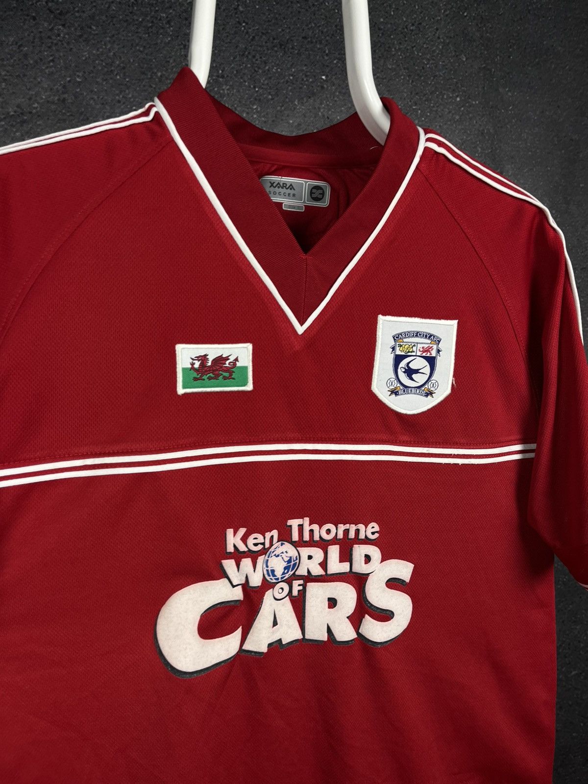 Vintage Cardiff city vintage 2001 2002 third soccer football jersey Size US S / EU 44-46 / 1 - 4 Thumbnail