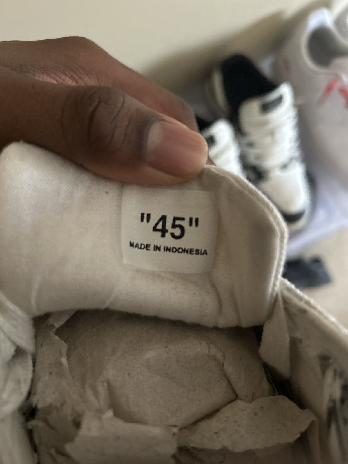 Off-White OFF-WHITE Vulcanized Low Size US 12 / EU 45 - 9 Thumbnail