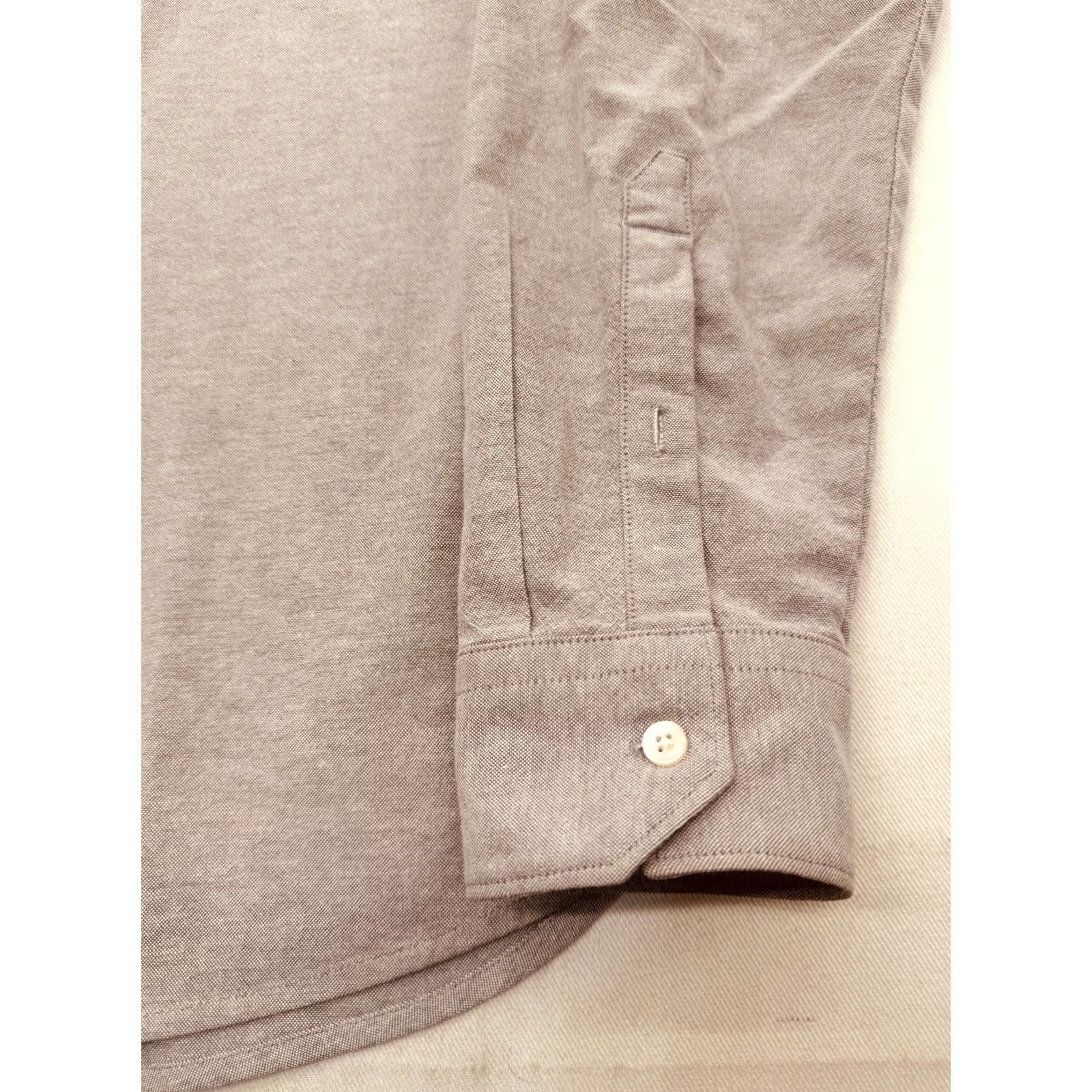Under Armour Under Armour Long Sleeve Button-Up Mens XL Gray Performance Oxford Loose Fit Size US XL / EU 56 / 4 - 5 Thumbnail
