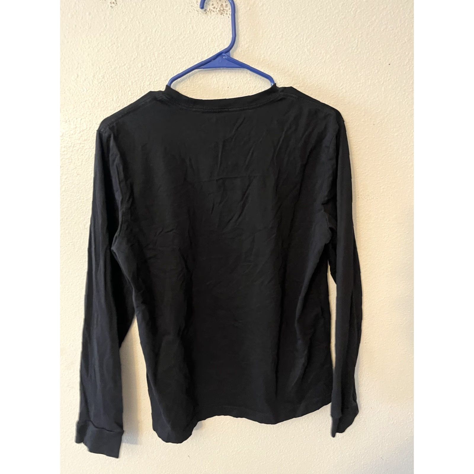 Nautica Nautica Performance T-Shirt Solid Black Long Sleeve Crew Neck Mens Size Small Regular Fit 95% Cotton 5% Spandex Navy Logo Vintage? No - but keep. Size US S / EU 44-46 / 1 - 3 Thumbnail