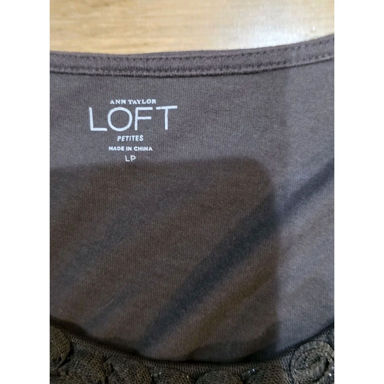 Ann Taylor Anne Taylor LOFT Embellished Neckline Short Sleeve T-Shirt Size PL Petite Brown Cotton Womens Mens? (Gender not specified) Size L / US 10 / IT 46 - 2 Thumbnail