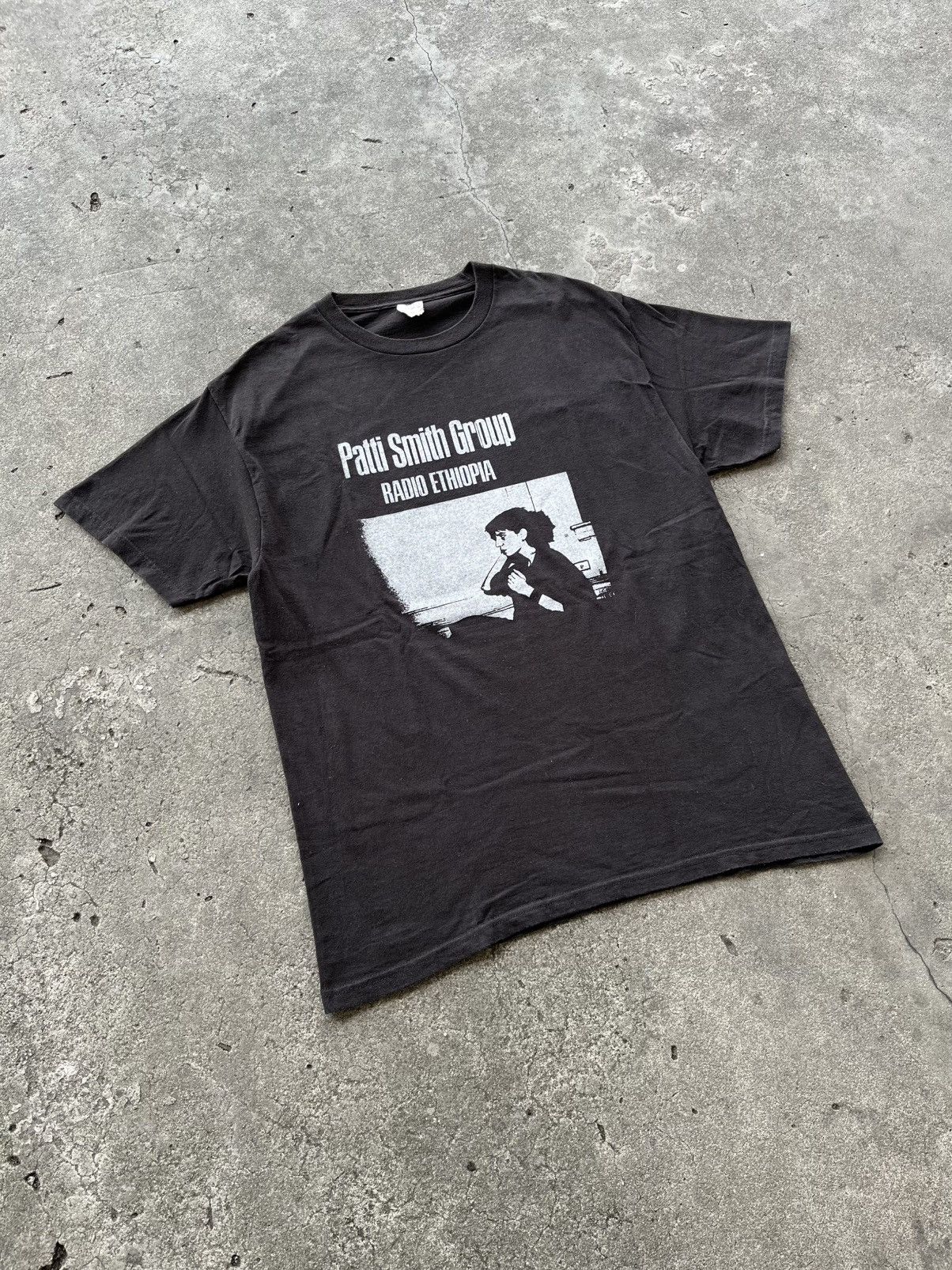 Band Tees Vintage Patti Smith Tee Size US L / EU 52-54 / 3 - 2 Thumbnail
