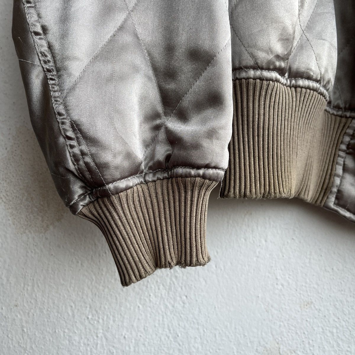 Vintage VINTAGE POPPA DRUG STORE SATIN PATCHES BOMBER JACKET Size US L / EU 52-54 / 3 - 7 Thumbnail