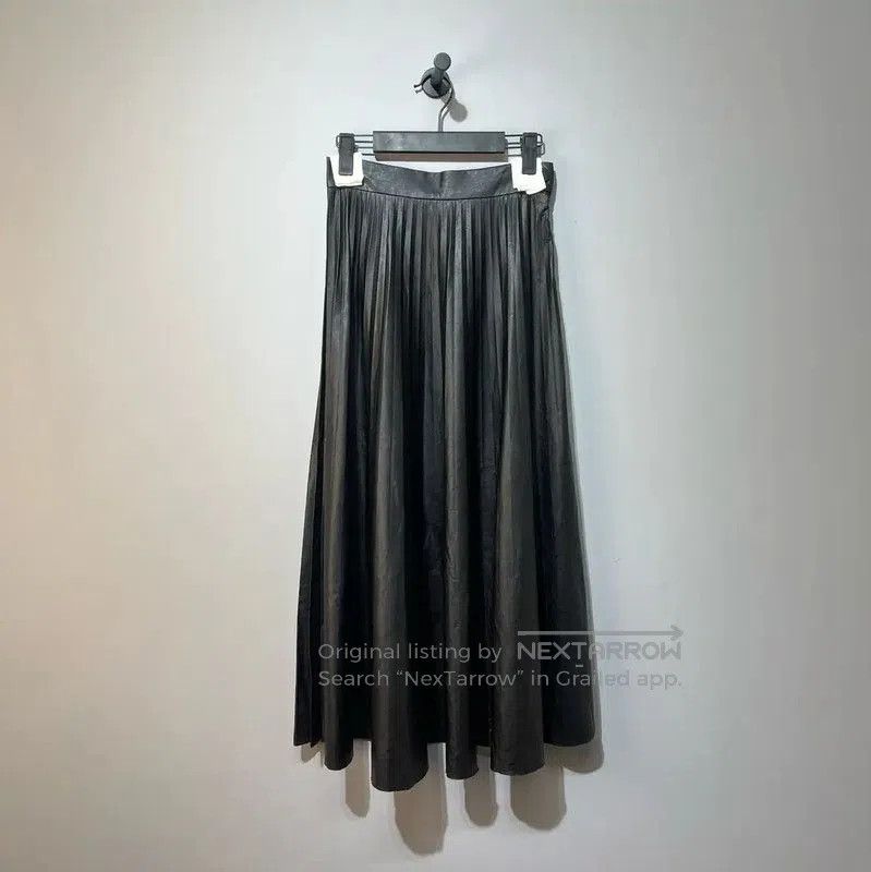 Maison Margiela Maison Margiela Black Leather Midi Skirt . Size 23" - 1 Thumbnail