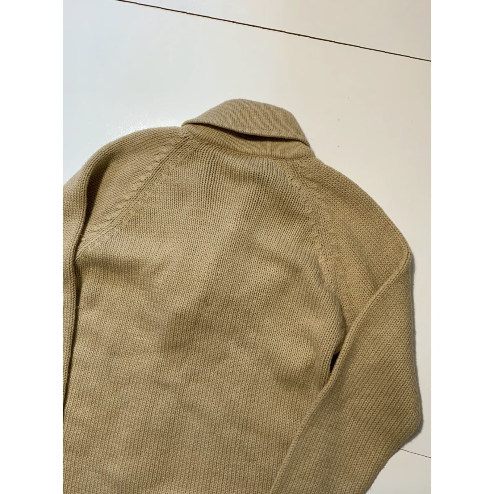 Vintage VINTAGE Brad Whitney Tan Cableknit Acrylic Knit Cardigan Sweater Sz. M 1970s Mens Boys? (no gender unnecessary) Size US M / EU 48-50 / 2 - 4 Thumbnail