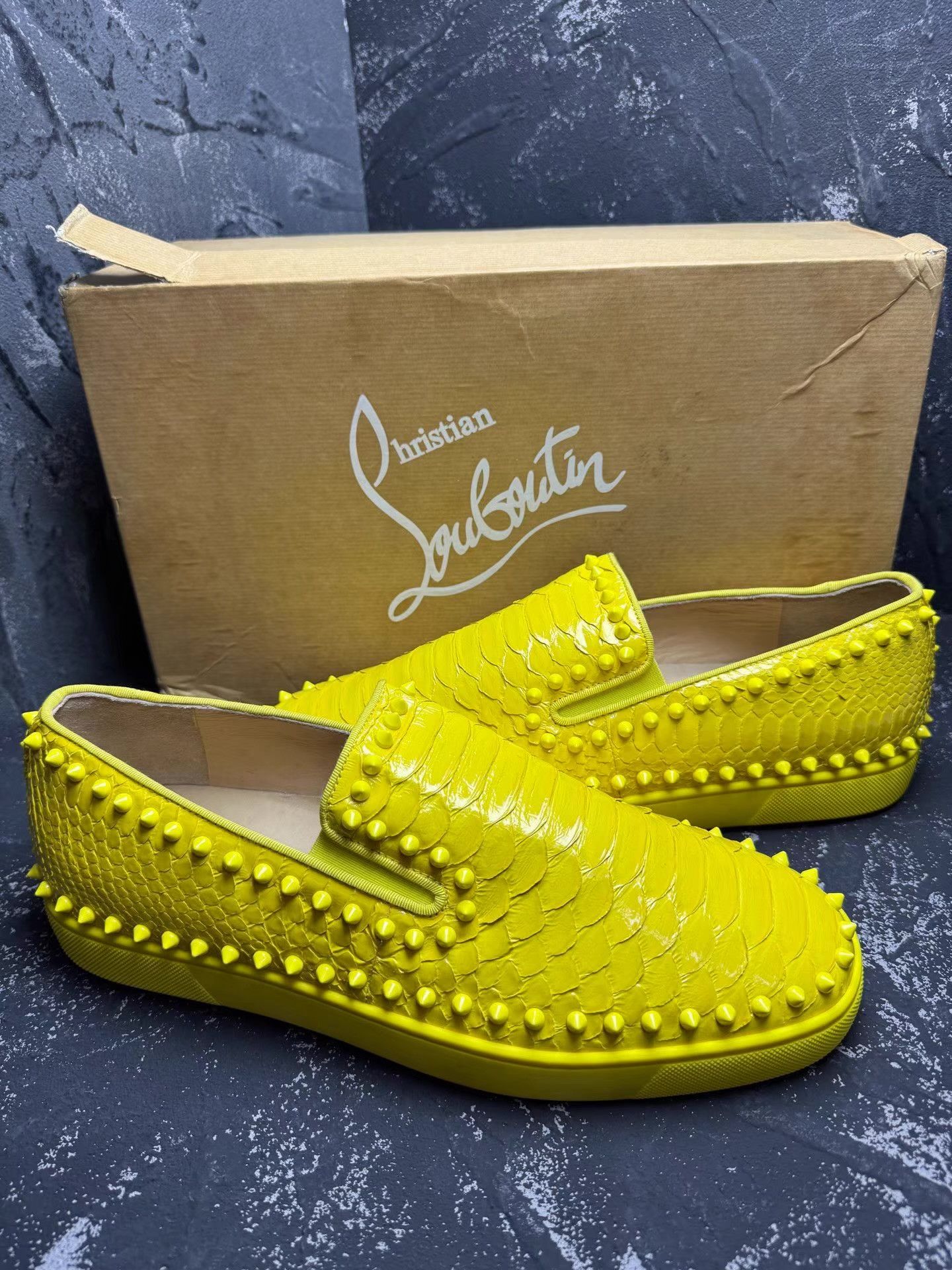 Christian Louboutin Christian Louboutin Trim Studded Red Sole Sneakers Q10 Size US 10.5 / EU 43-44 - 3 Thumbnail