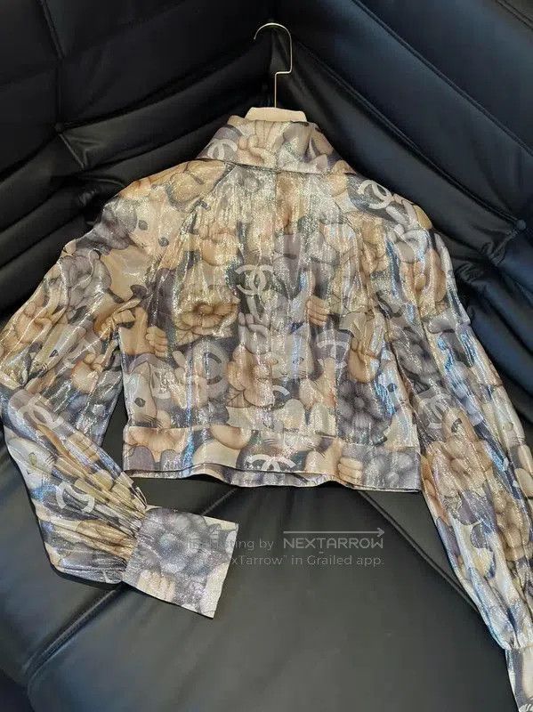 Chanel Chanel Gray Silk Logo Blouse . Size M / US 6-8 / IT 42-44 - 4 Thumbnail