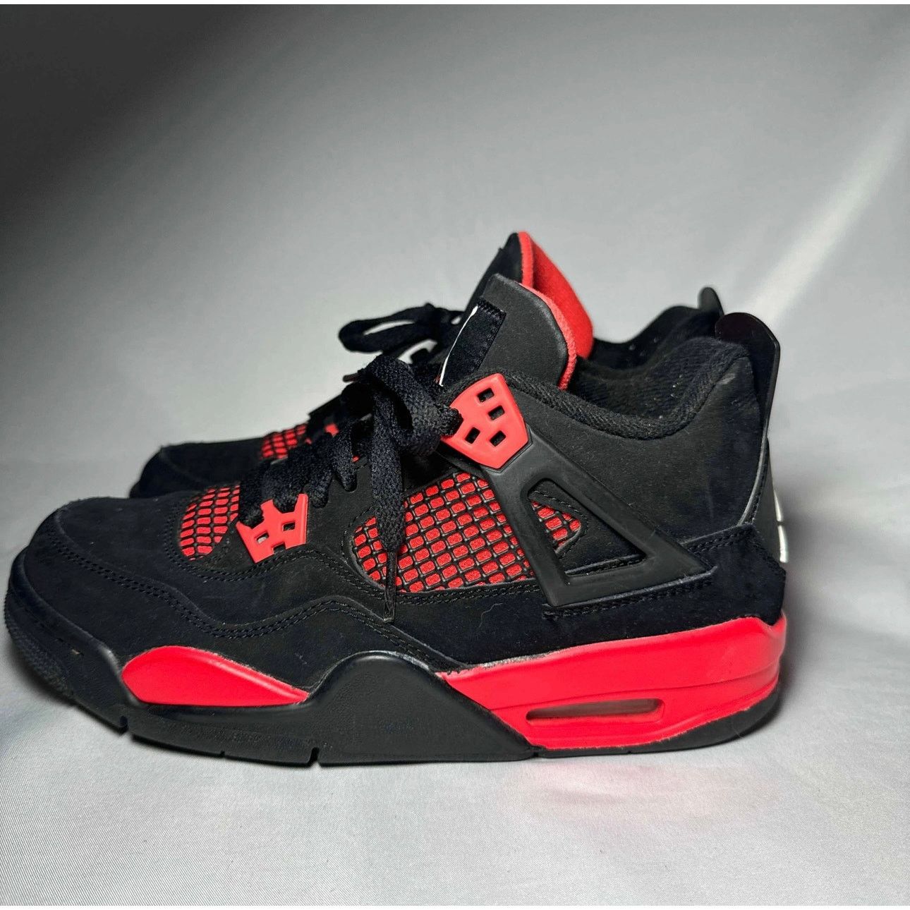 Jordan Brand × Nike Size 6.5 Nike Air Jordan 4 Retro GS Red Thunder Men's Shoes Size US 6.5 / EU 39-40 - 8 Thumbnail