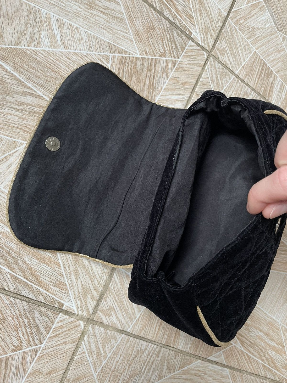 Christian Dior Monsieur × Dior × Vintage Vintage Designer Christian Dior Parfums Hand Velour Bag Size ONE SIZE - 6 Thumbnail