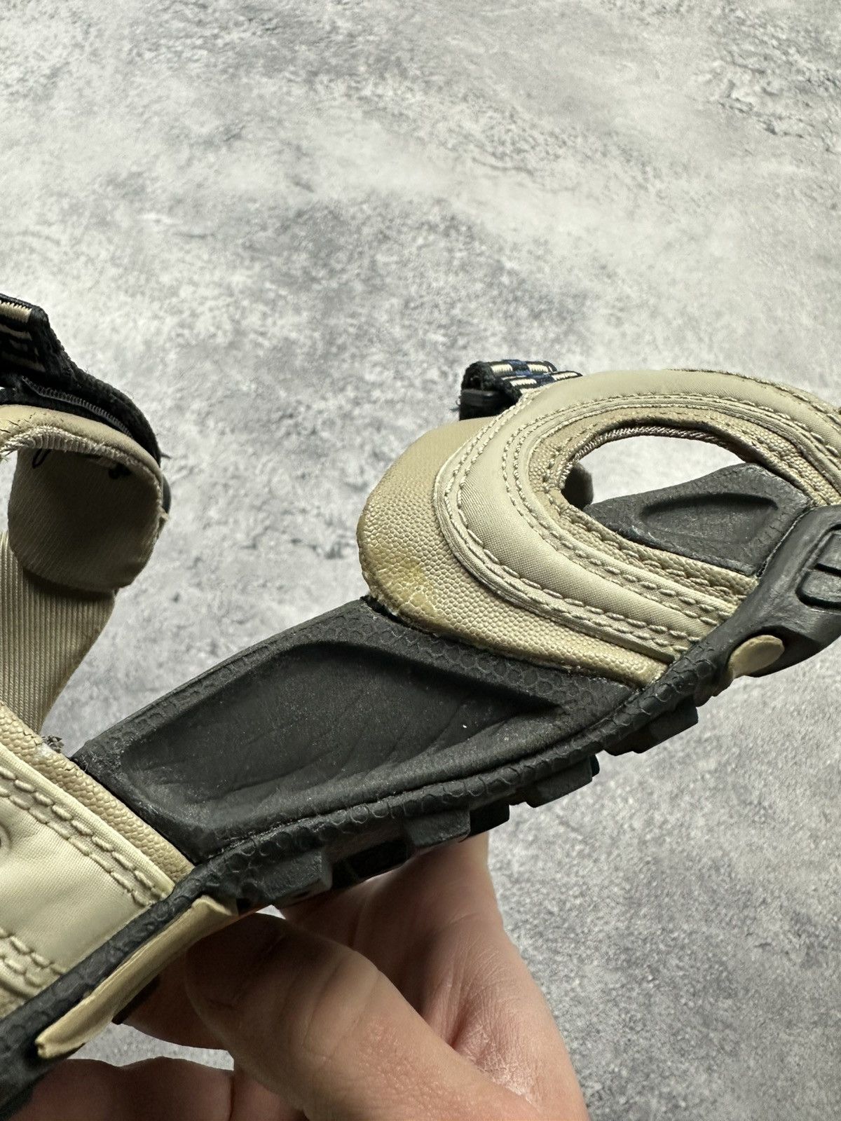 Nike Vintage Nike ACG Sandals Beige Y2K 2000 Swoosh Shoes Size US 9.5 / EU 42-43 - 18 Thumbnail