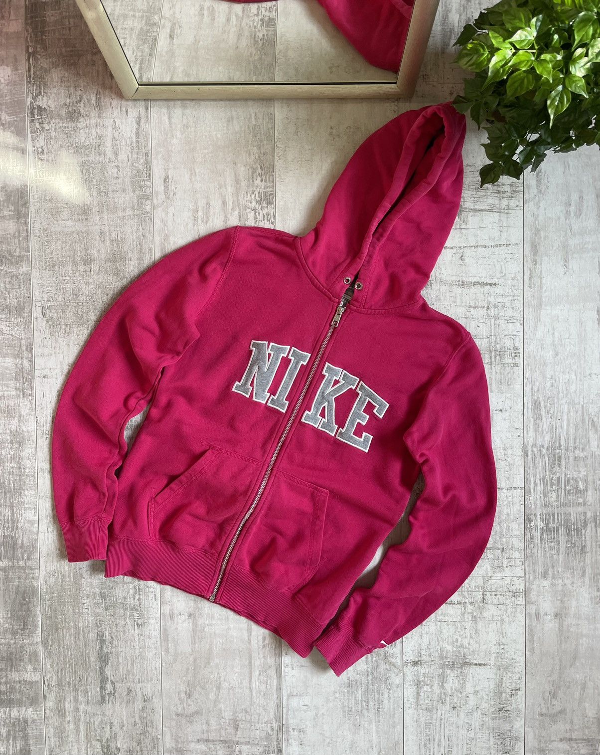 Nike × Vintage Vintage Y2K Nike Zip-Up Hoodie Central Logo Swoosh Size M / US 6-8 / IT 42-44 - 1 Thumbnail