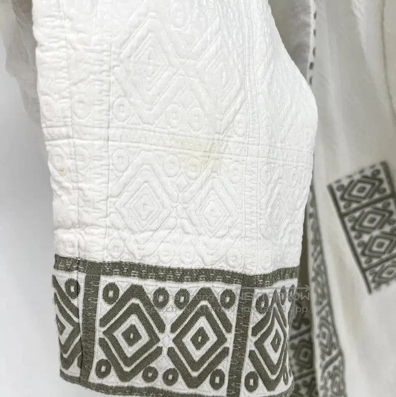 Fendi Fendi Men's White Cotton Coat with Hood . Size US M / EU 48-50 / 2 - 8 Thumbnail