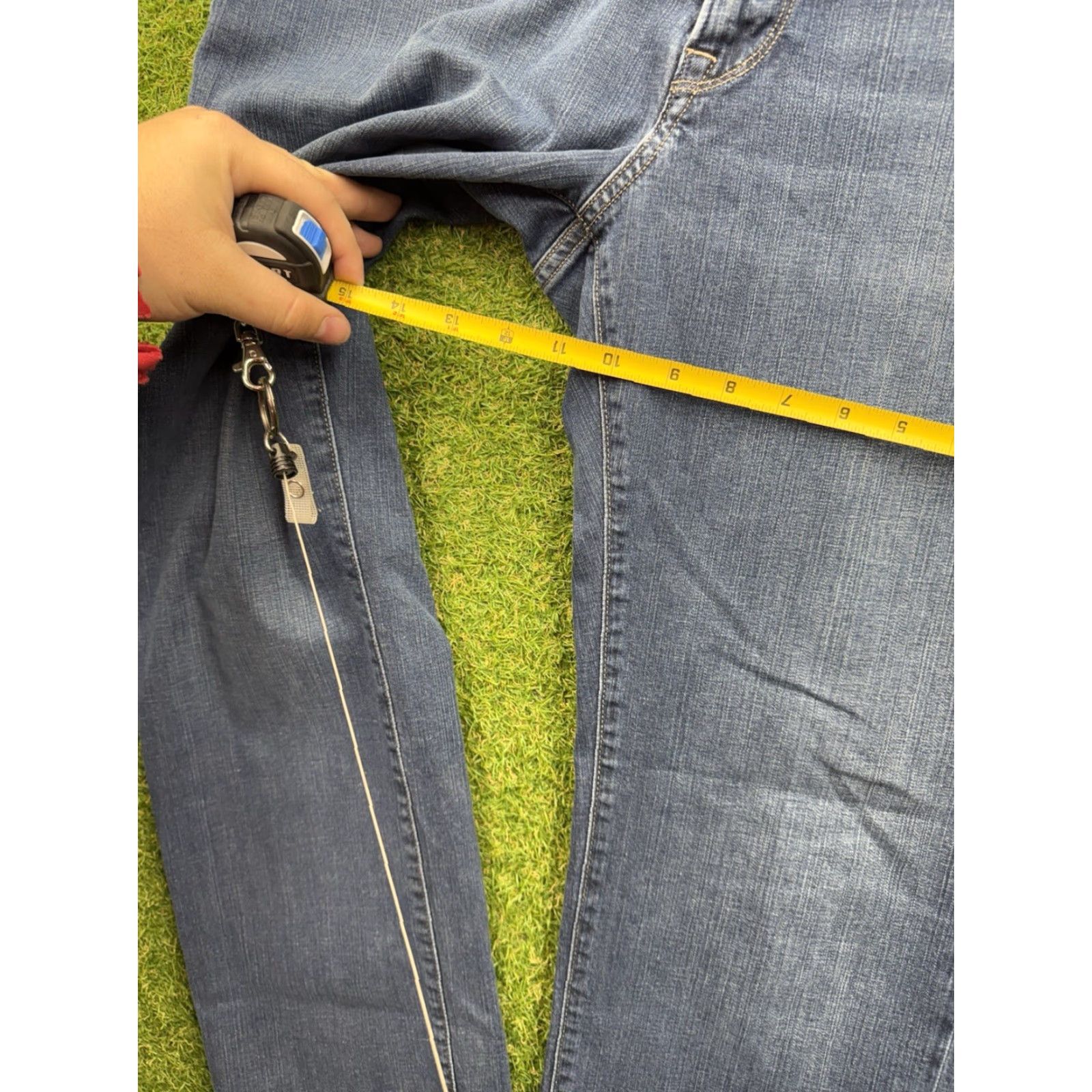 Vintage 34 Heritage Jeans Mens 35x32 Charisma Dark Wash Blue Denim Classic Comfort Rise Size US 35 - 7 Thumbnail