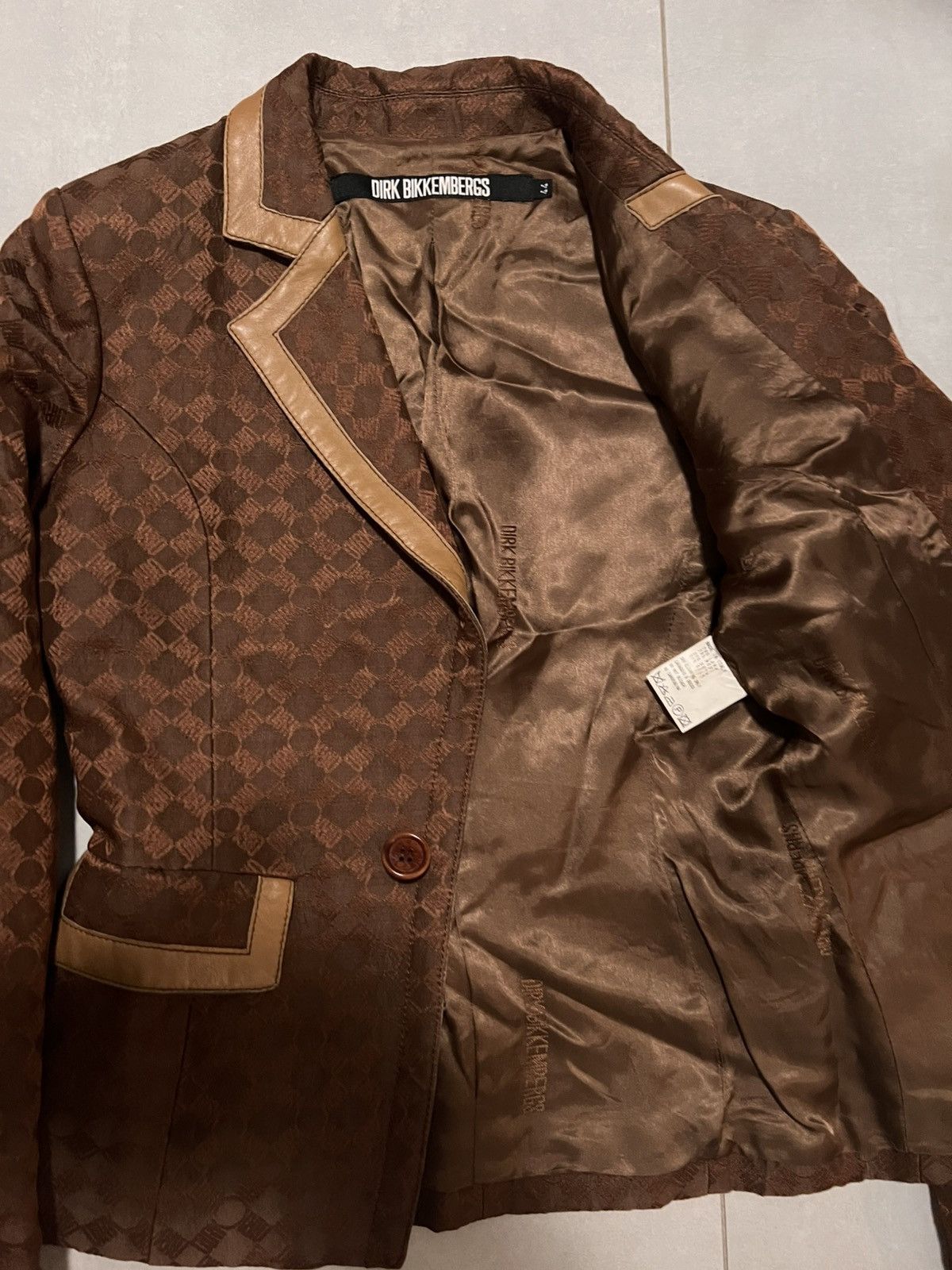 Dirk Bikkembergs Dirk Bikkembergs FW2004 women runway monigram blazer Size S / US 4 / IT 40 - 5 Thumbnail