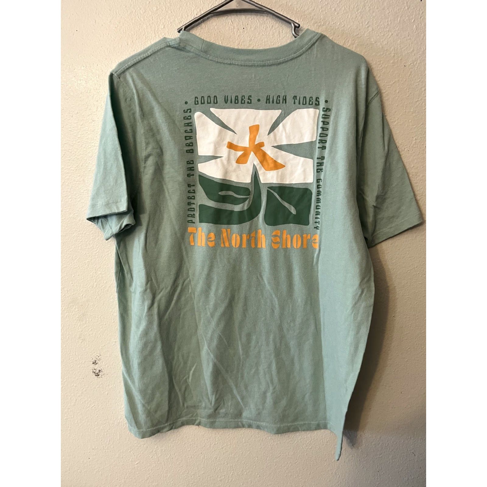 Old Navy Old Navy T-Shirt Crew Neck Men L Light Green Cotton Graphic Print Beach 90s? (unknown) Size US L / EU 52-54 / 3 - 3 Thumbnail