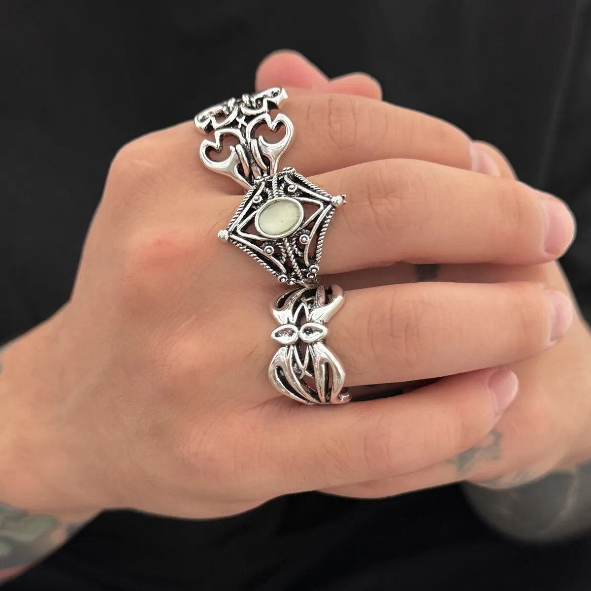 Vintage 3 Piece Set Hollow Pattern Ring Size ONE SIZE - 1 Thumbnail