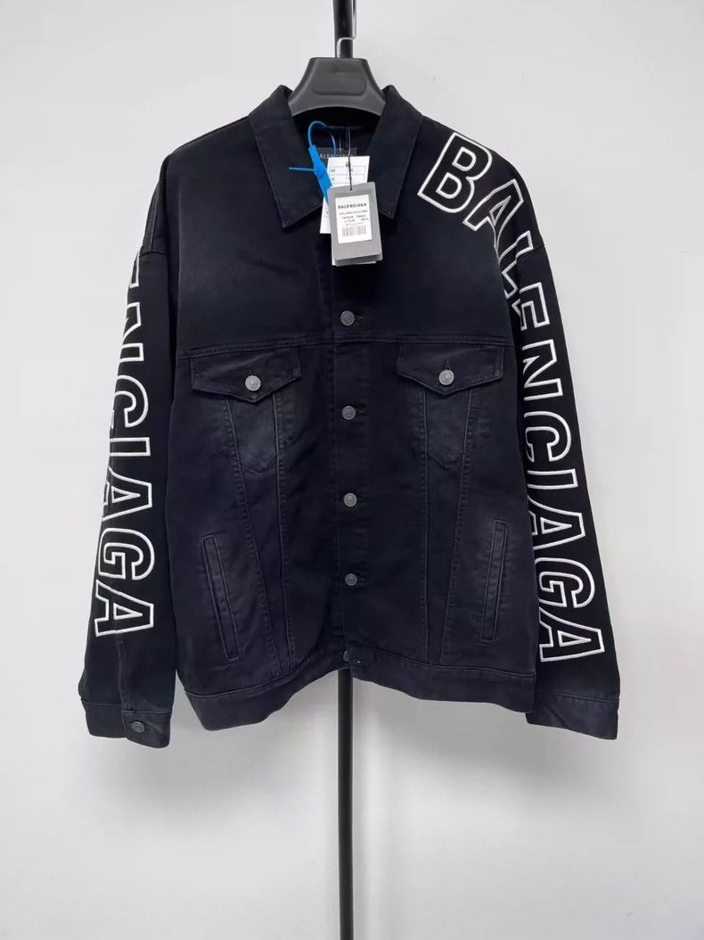 Balenciaga Balenciaga Monogrammed square-neck single-breasted long-sl Size US S / EU 44-46 / 1 - 1 Thumbnail