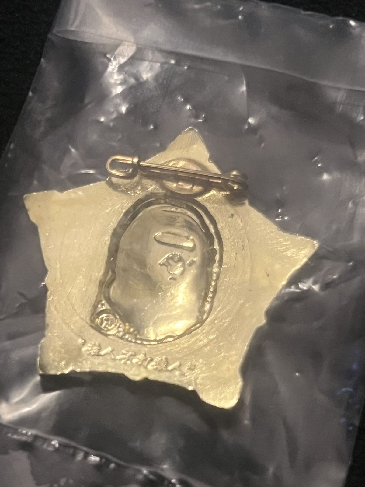 Bape 1999 Hong Kong store pin 2 Size ONE SIZE - 6 Thumbnail