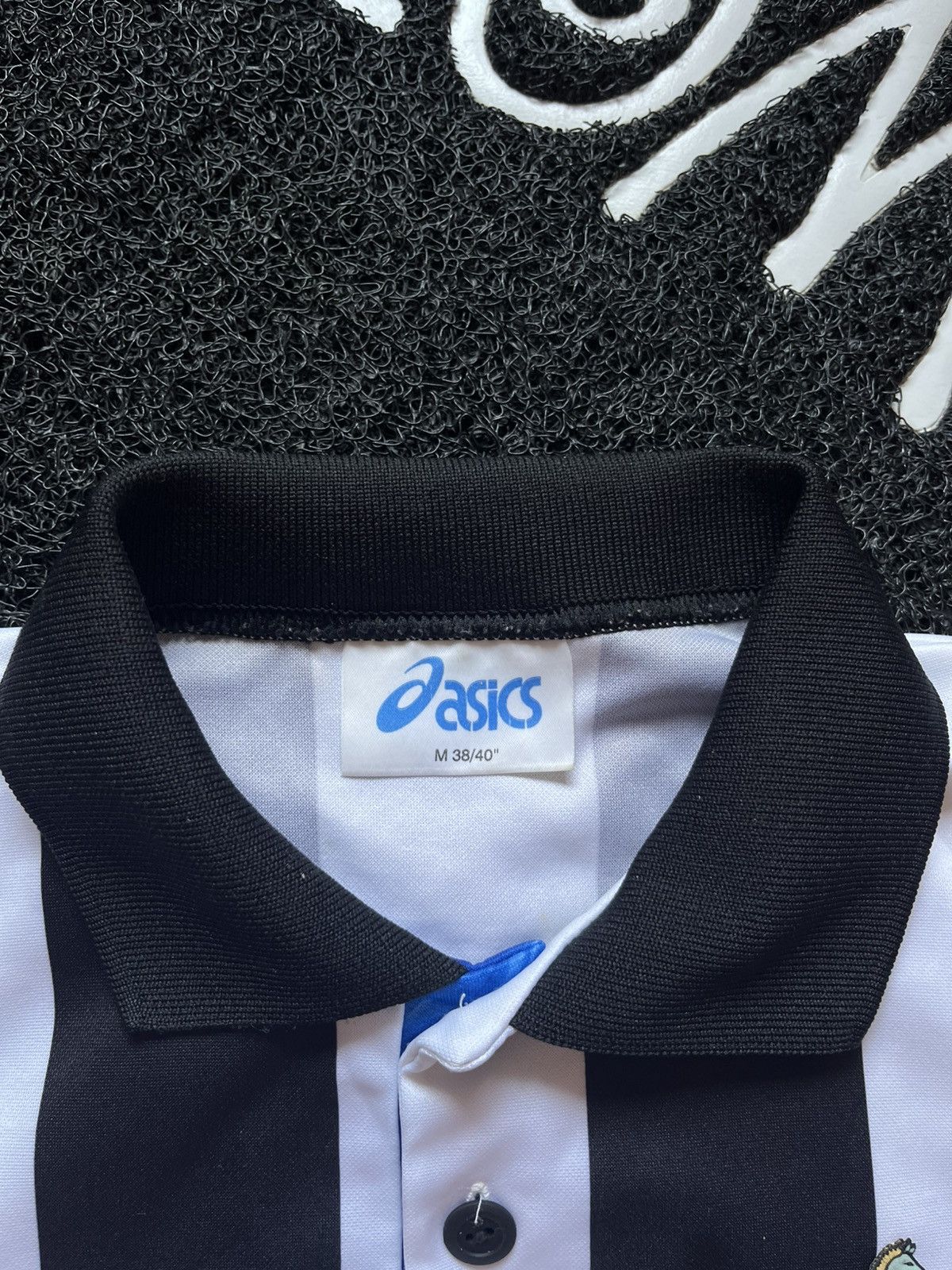Asics Newcastle United 1993-1995 Home Football Asics Soccer Jersey Size US M / EU 48-50 / 2 - 4 Thumbnail