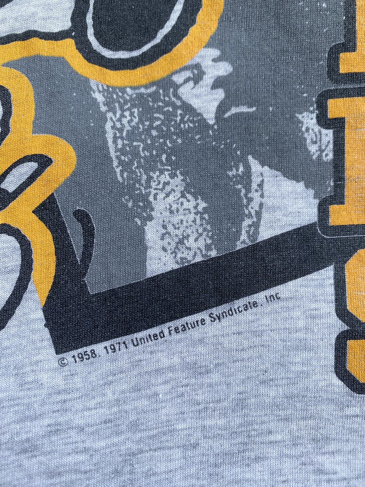 NBA Rare Vintage 90s Snoopy x Los Angeles Lakers Tshirt Size US M / EU 48-50 / 2 - 11 Thumbnail
