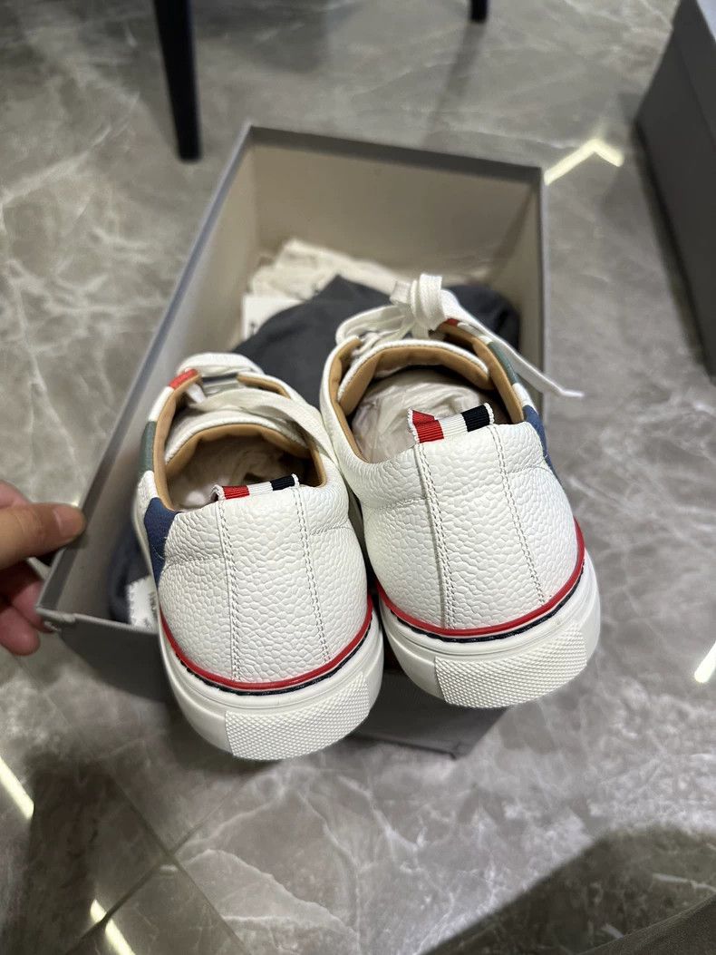 Thom Browne Thom Browne Classic white shoes with three stripes Size US 6 / EU 39 - 2 Thumbnail