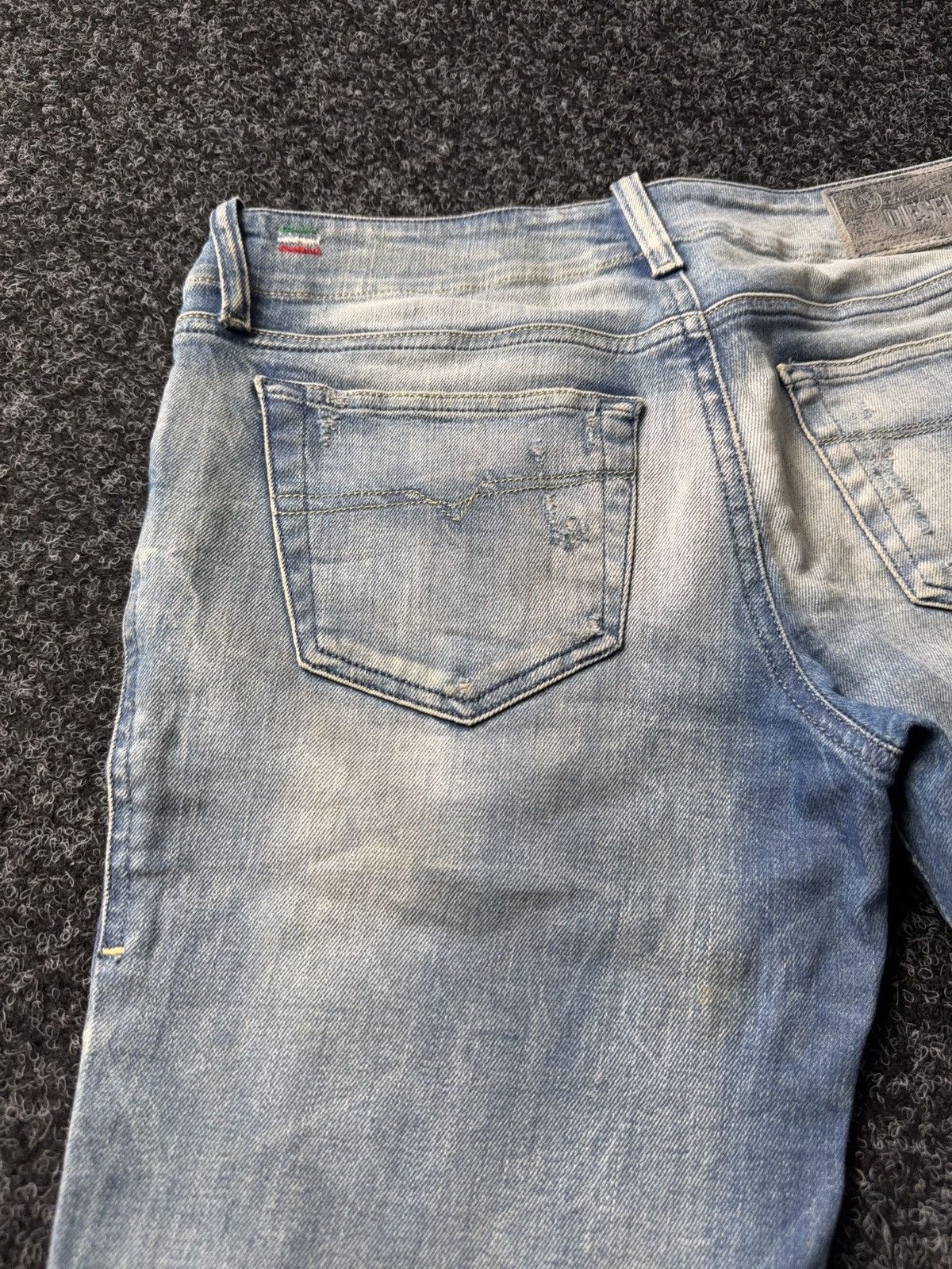 Diesel Luxury 00s Diesel Grupee Distressed Super Slim Skinny Jeans Size 28" / US 6 / IT 42 - 17 Thumbnail