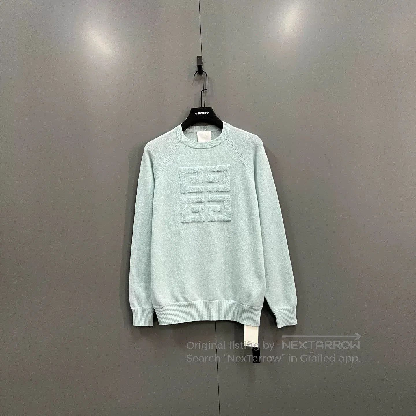 Givenchy Givenchy Logo Knit Sweater XS Size. Size XS / US 0-2 / IT 36-38 - 1 Thumbnail