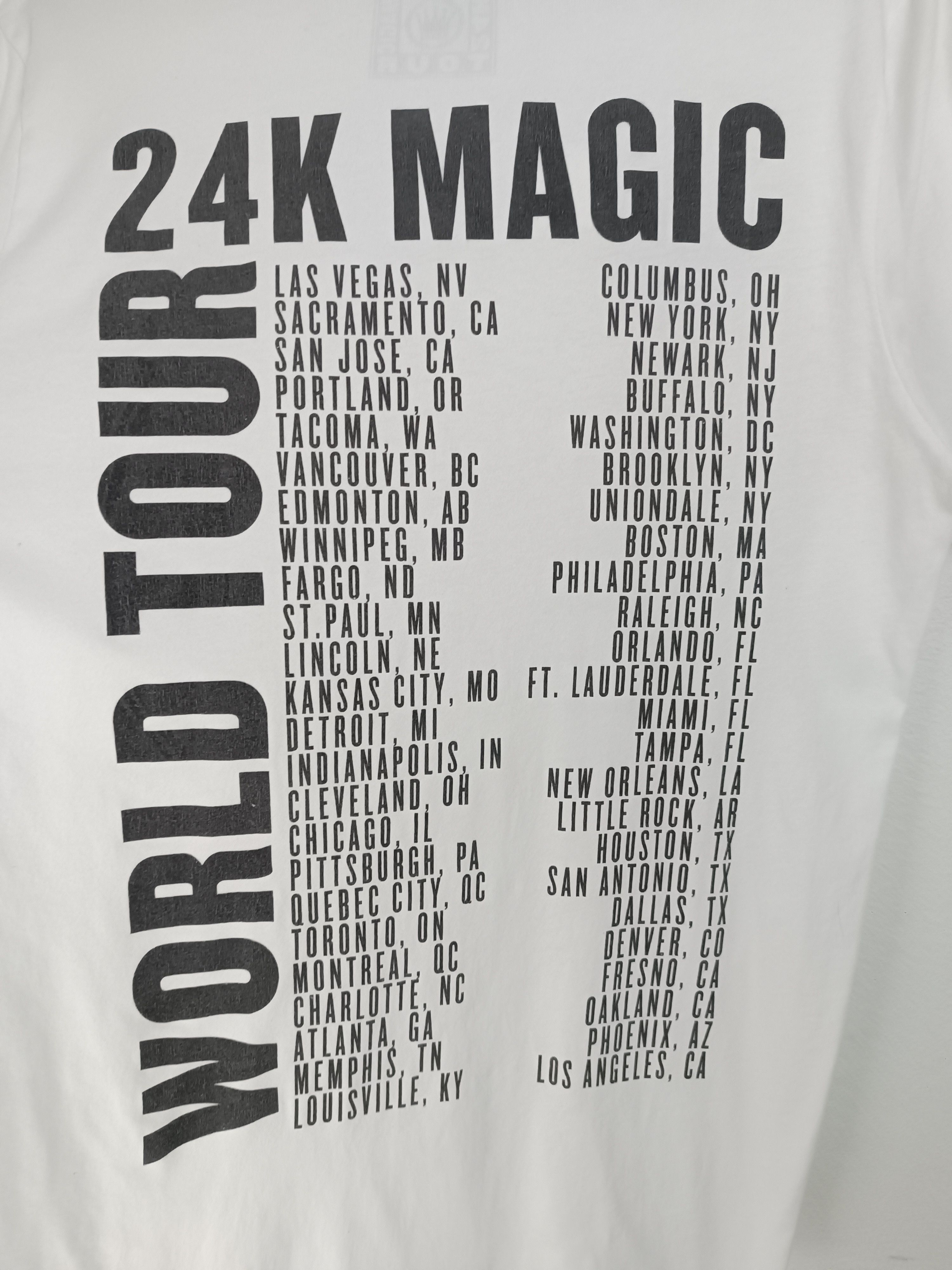 Rap Tees VINTAGE BRUNO MARS 2017 MAGIC TOUR TEE weeknd gaga drake Size US M / EU 48-50 / 2 - 18 Thumbnail