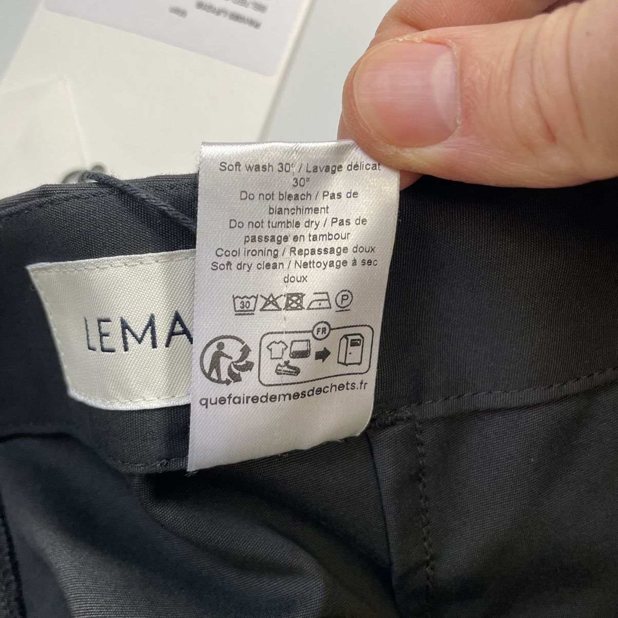 Lemaire S/S 24 Black ‘Belted Carrot Trousers’ Size US 34 / EU 50 - 6 Thumbnail