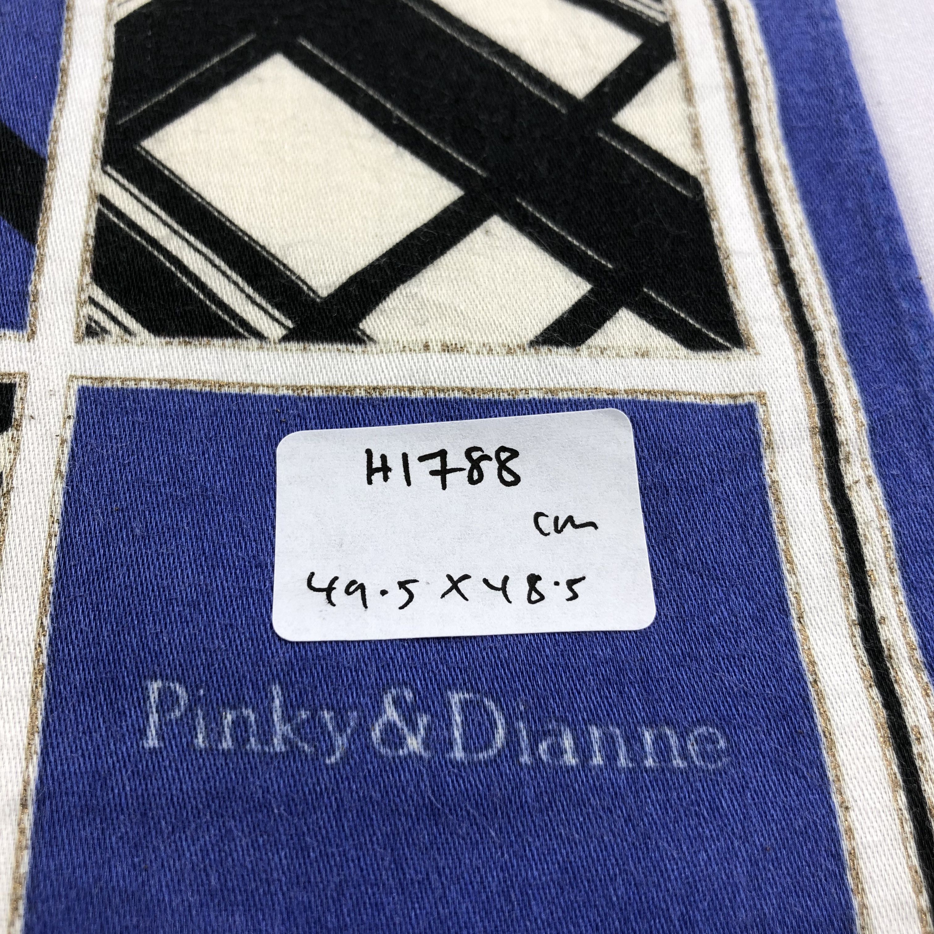Vintage Pinky&Dianne Houndstooth Handkerchief Bandana H1788 Size ONE SIZE - 7 Thumbnail