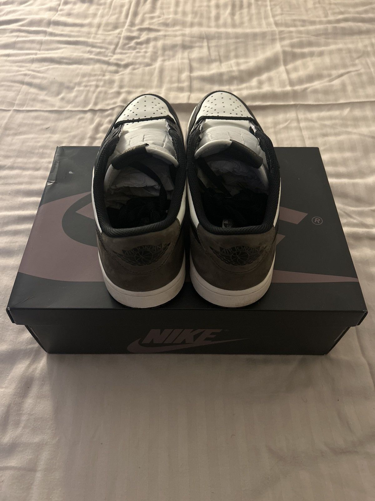 Jordan Brand Air Jordan 1 Low “Mocha” Size US 10.5 / EU 43-44 - 4 Thumbnail