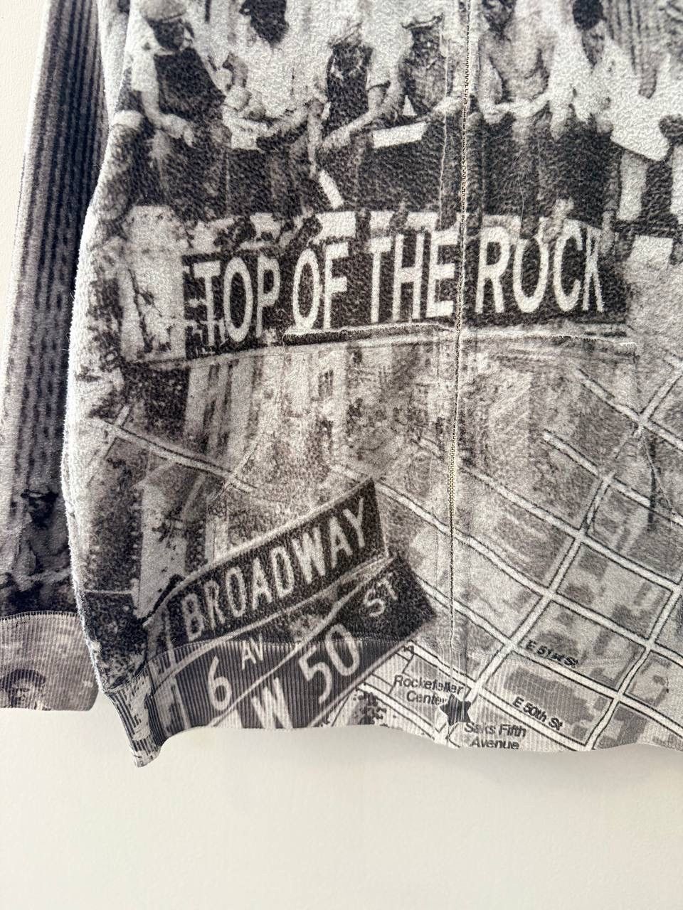 Vintage Top of Rock MEN AT WORK NYC NEW YORK Rockefeller Sweatshirt Size US S / EU 44-46 / 1 - 4 Thumbnail