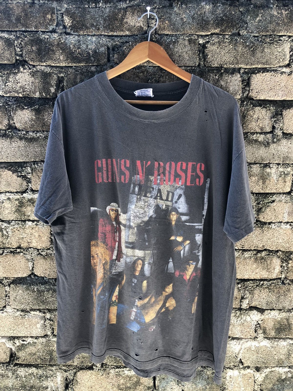 Band Tees 💥RARE Vintage Sunfaded Distressed 90s Gun N Roses Band Tees Size US XL / EU 56 / 4 - 1 Thumbnail
