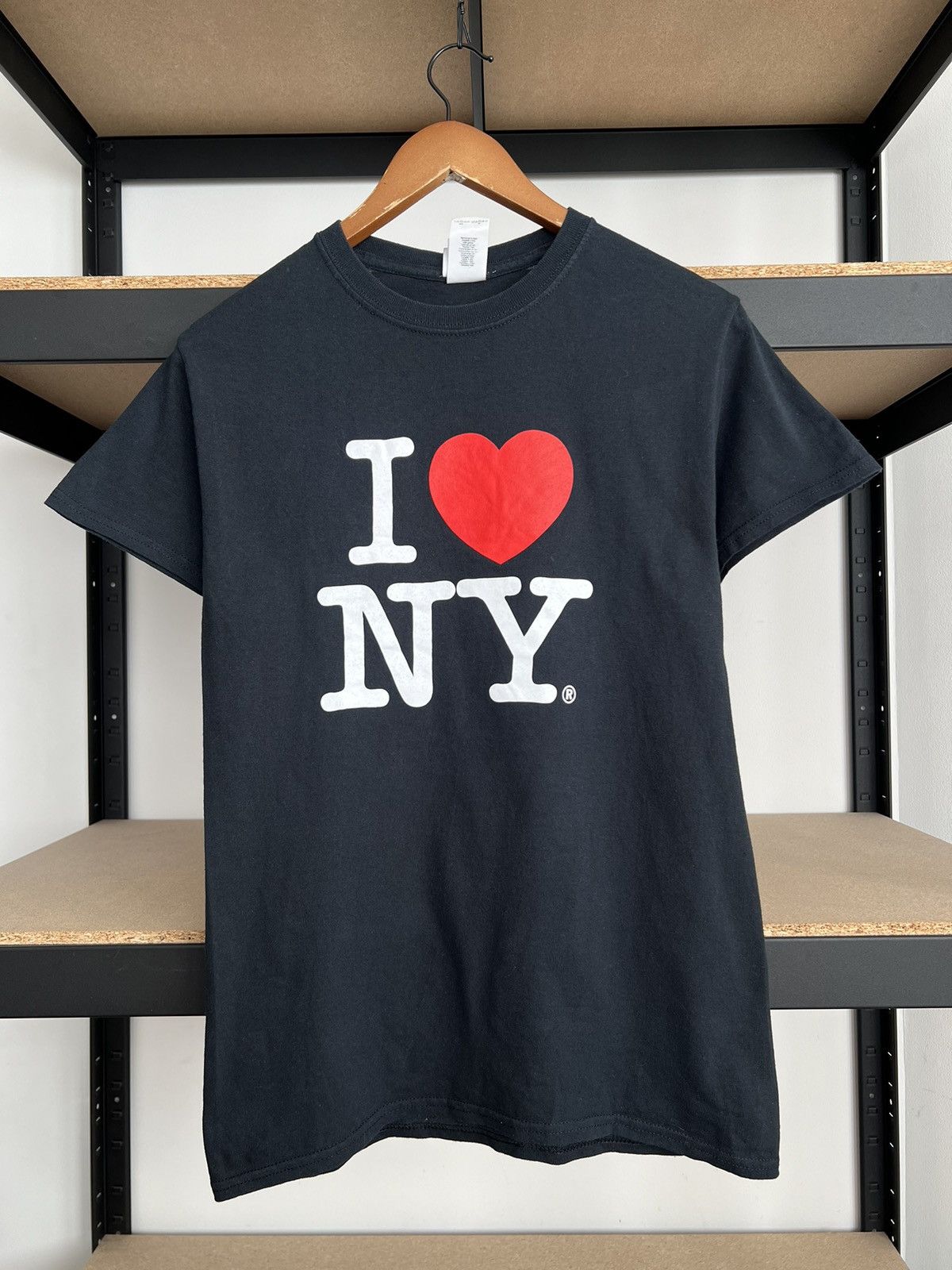 Vintage Vintage 2000s I Love New York NY Black T-shirt Size US S / EU 44-46 / 1 - 1 Thumbnail