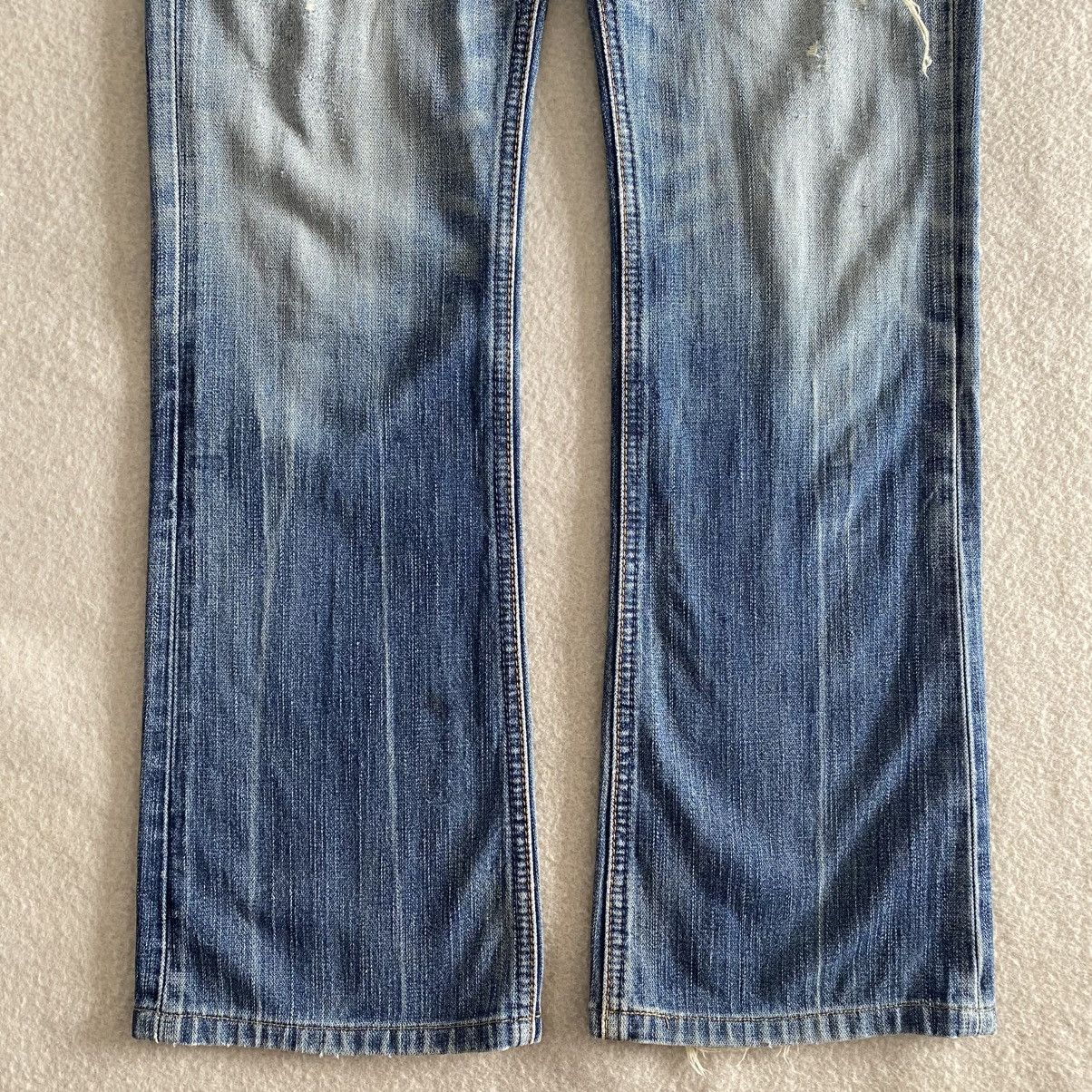 If Six Was Nine × Le Grande Bleu (L.G.B.) × Tornado Mart Wrangler Super Flared Distressed Denim w32 Size US 31 - 4 Thumbnail