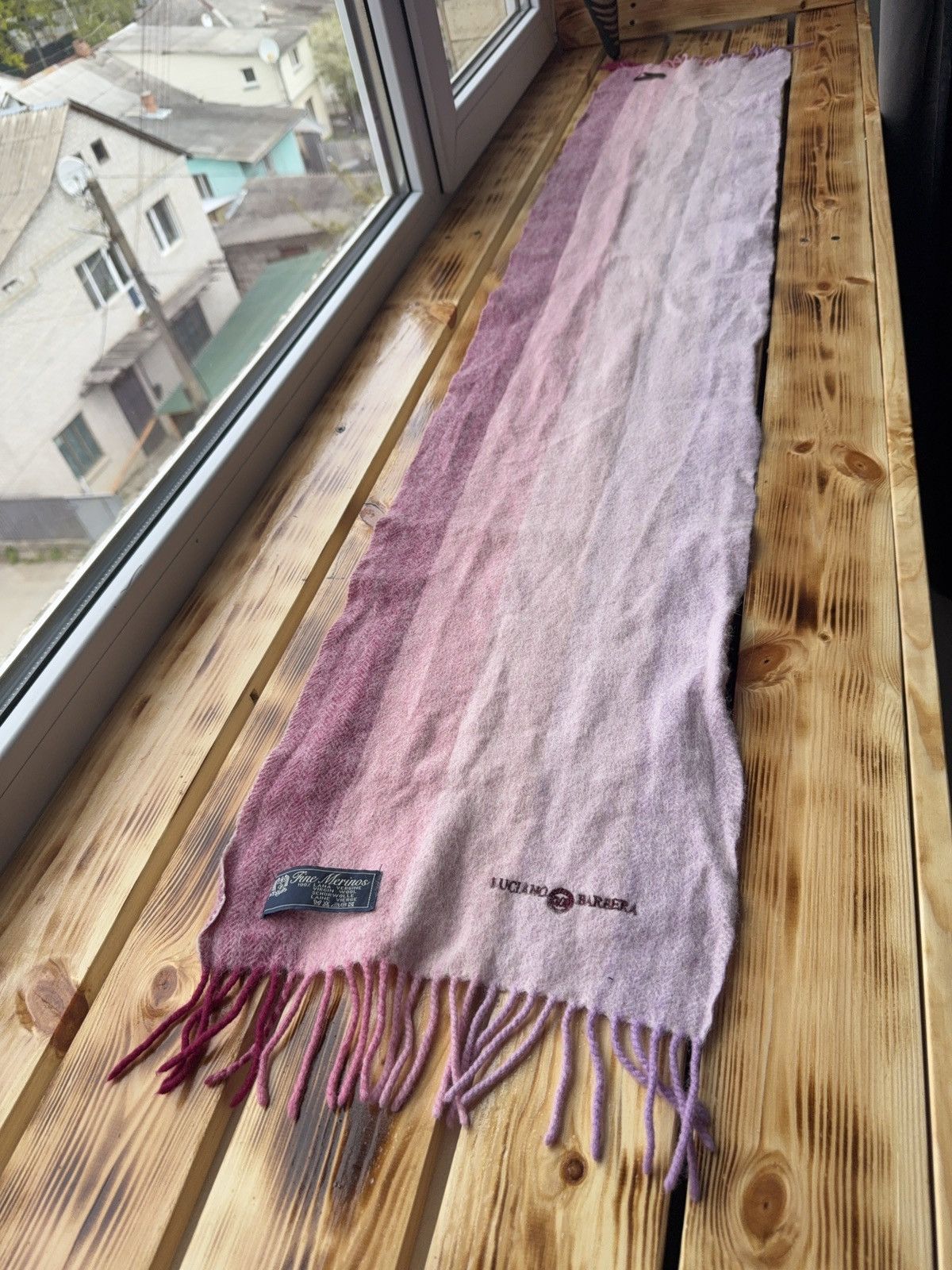 Luciano Barbera Luciano Barbera Merino Wool Scarf Pink Ombre Fringe Italy Size ONE SIZE - 3 Thumbnail