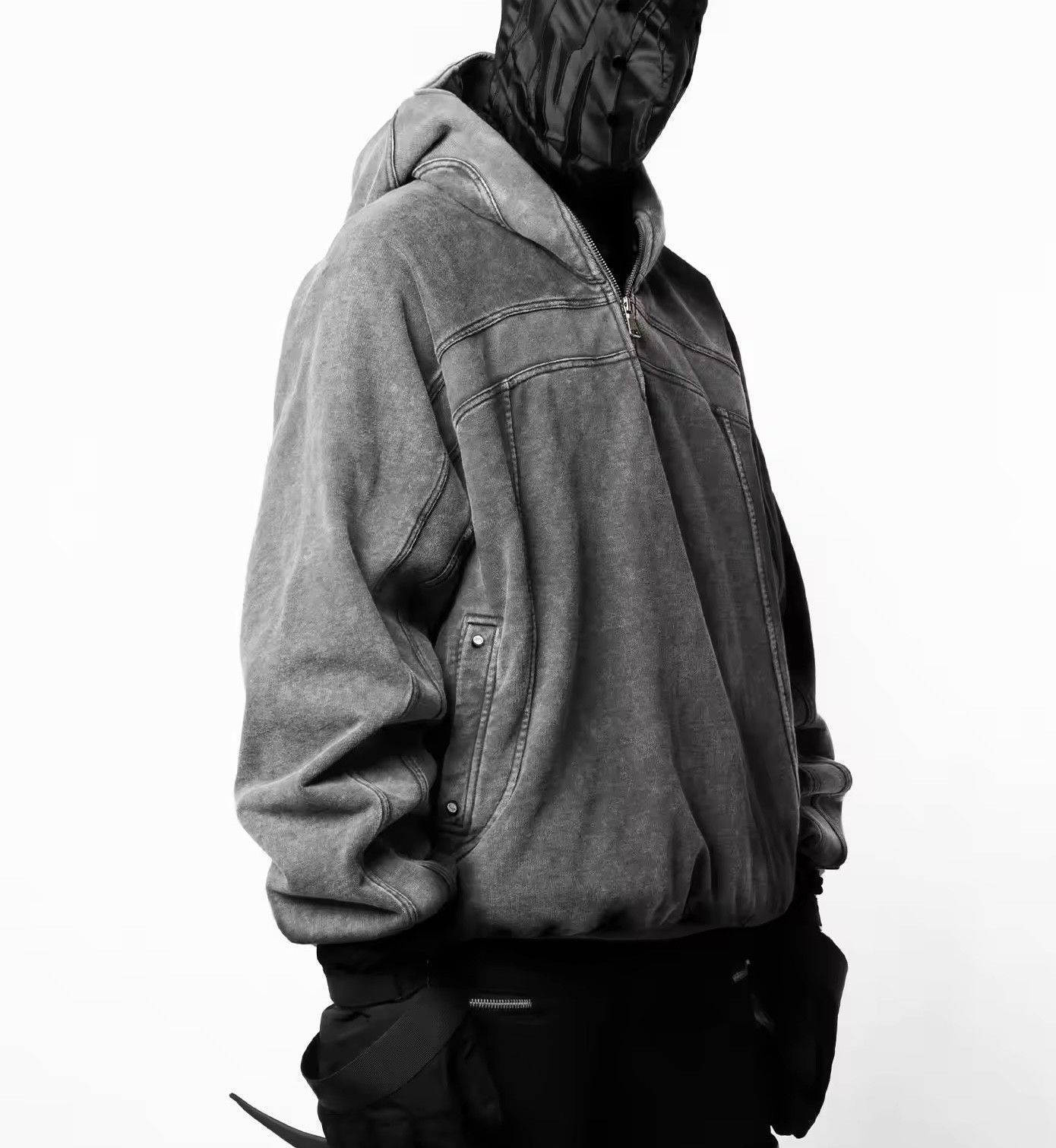 Japanese Brand Gray Half Zipper Winter hoodie Size US L / EU 52-54 / 3 - 4 Thumbnail