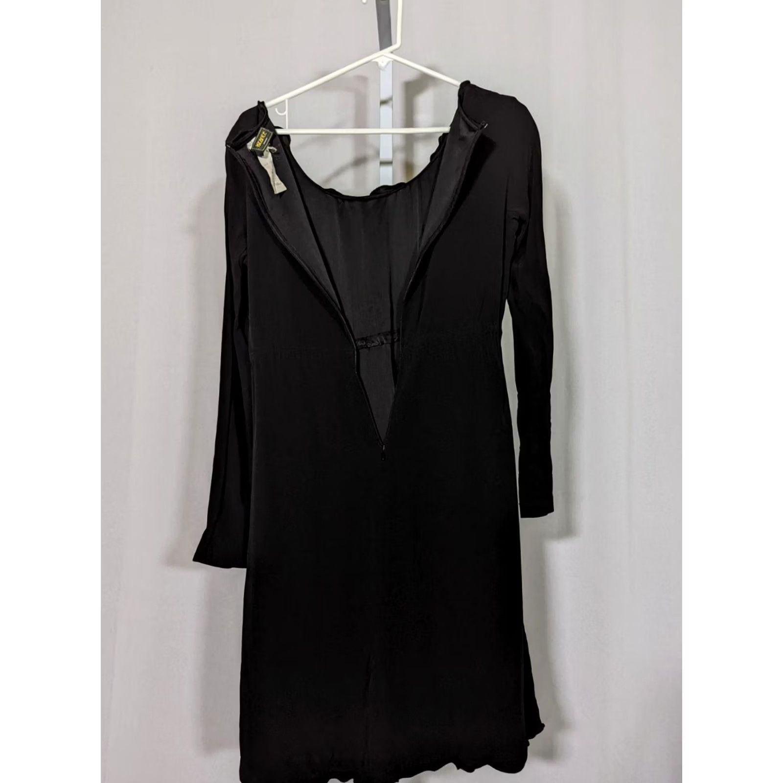 Versace Istante by Gianni Versace Vintage 80s Black Dress Scalloped Neck Size 44 Italy Women Knee Length Vintage 80s} Size M / US 6-8 / IT 42-44 - 6 Thumbnail