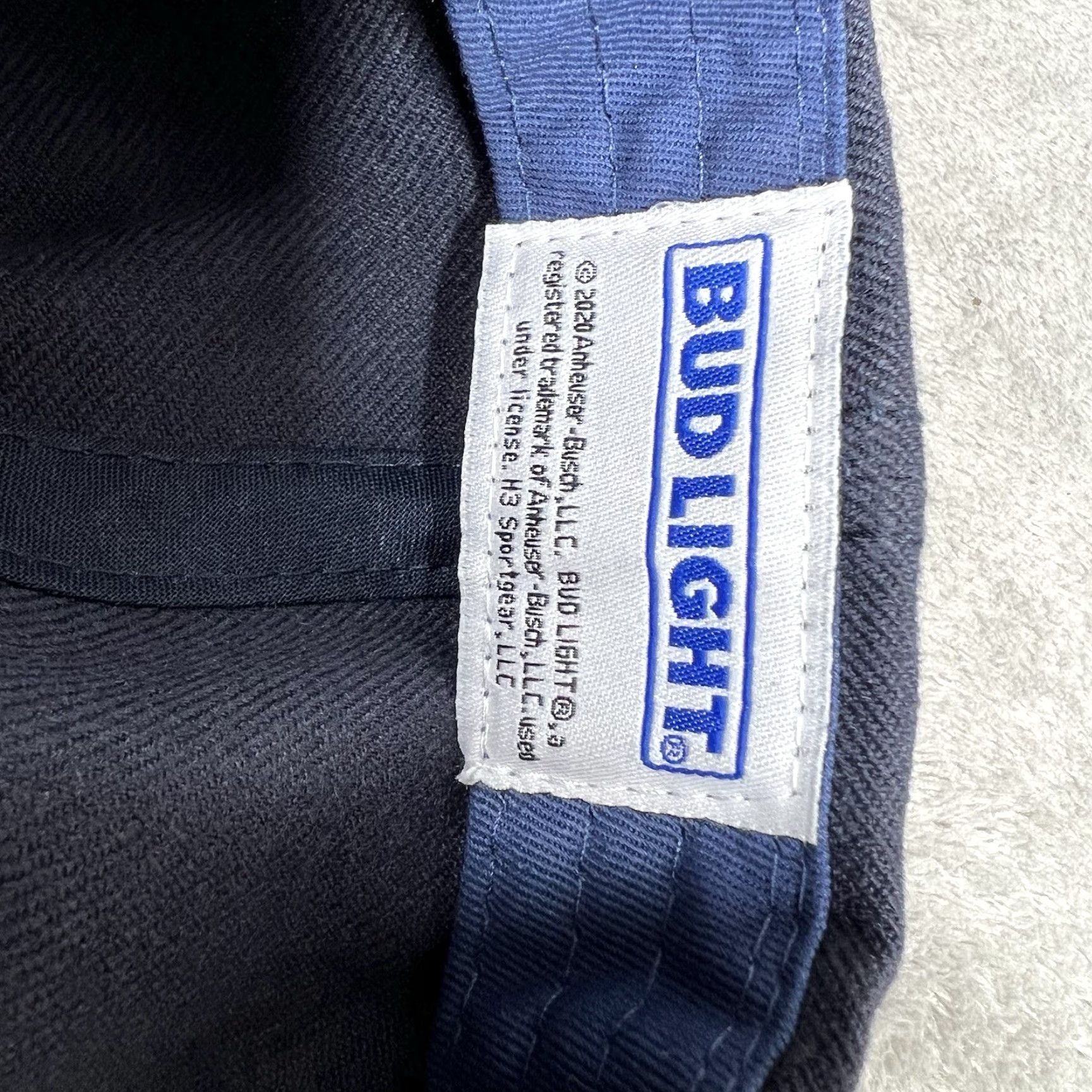 Vintage Bud Light H3 Headwear Snapback Hat Navy Cap Gray Brim Men Adjustable Logo Cap Navy Grey Wave Bud Light Shirt Size ONE SIZE - 7 Thumbnail