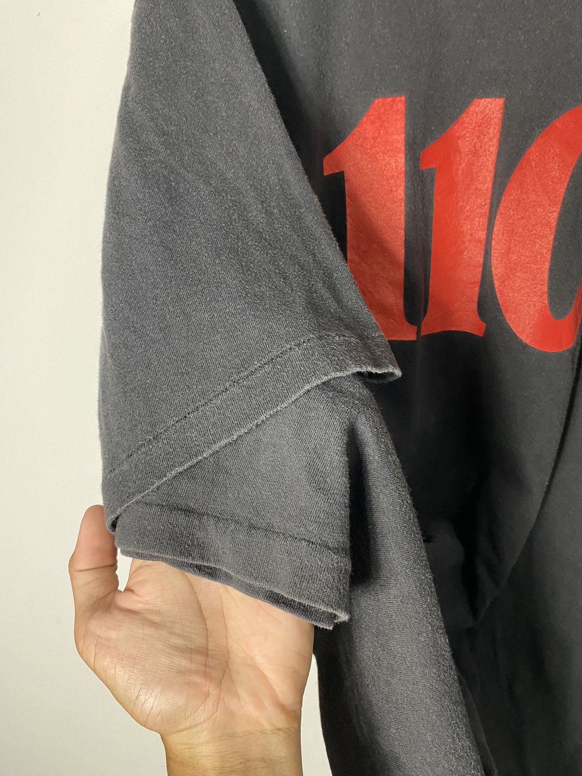 Vintage Vintage 110% T-shirt Size US XL / EU 56 / 4 - 3 Thumbnail