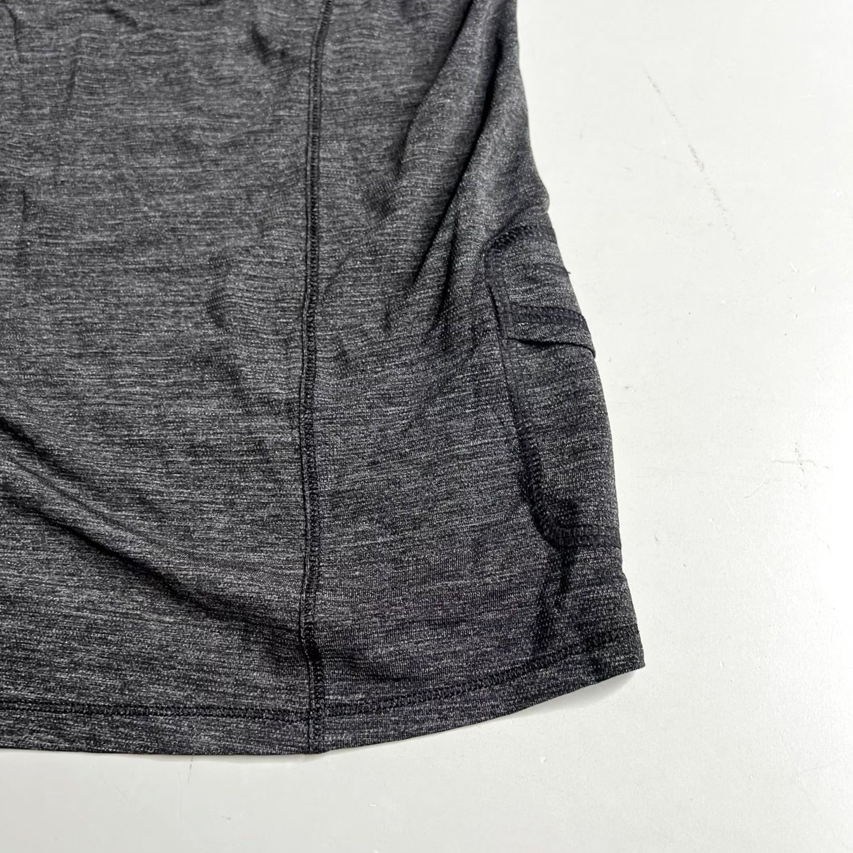 Lululemon Lululemon Run Dash Tee Gray Heathered Short Sleeve Running Shirt Women Size 4 Size S / US 4 / IT 40 - 8 Thumbnail