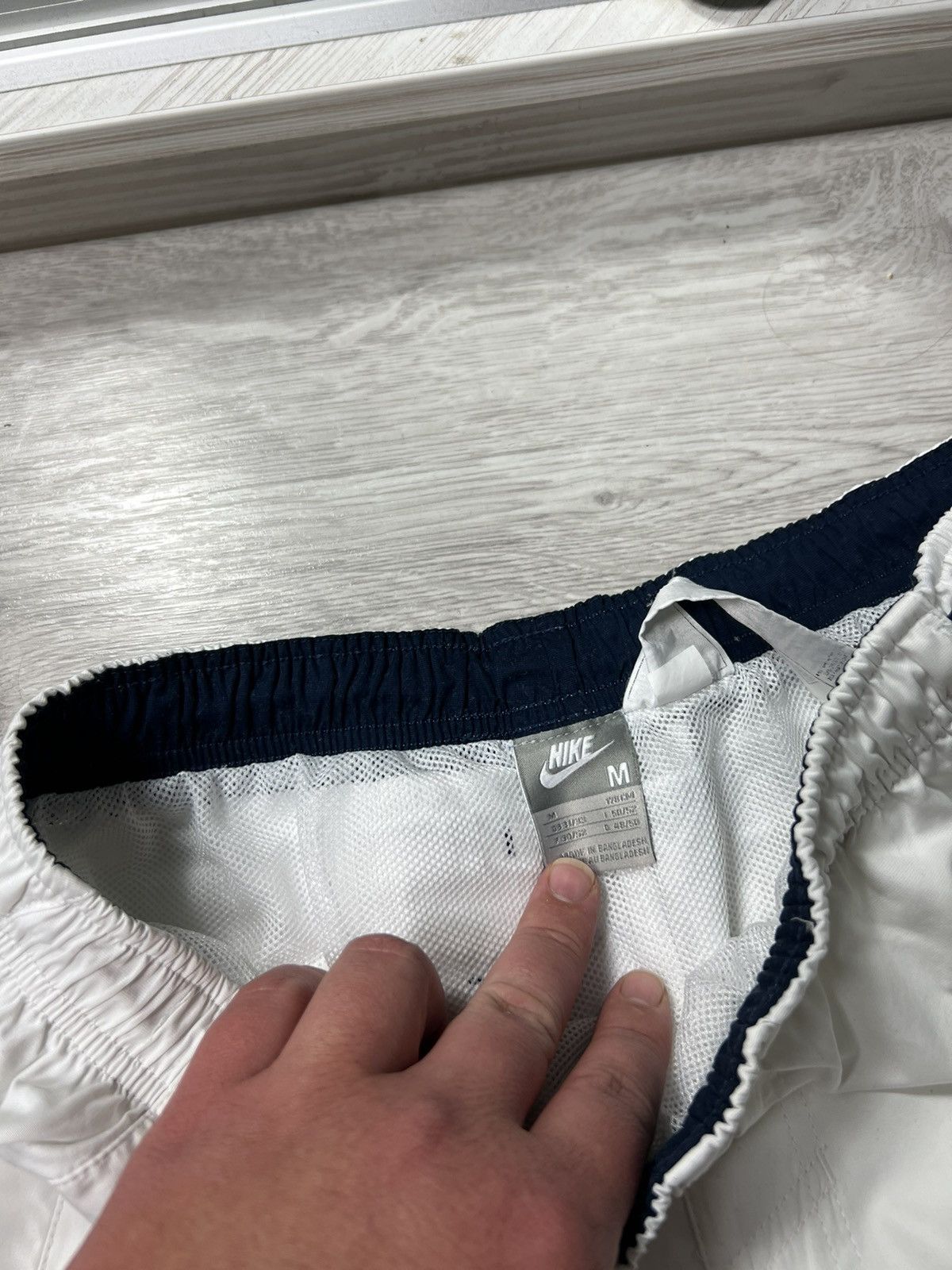Nike × Vintage Vintage Nike Shox Big Logo White Nylon Shorts Size US 32 / EU 48 - 12 Thumbnail