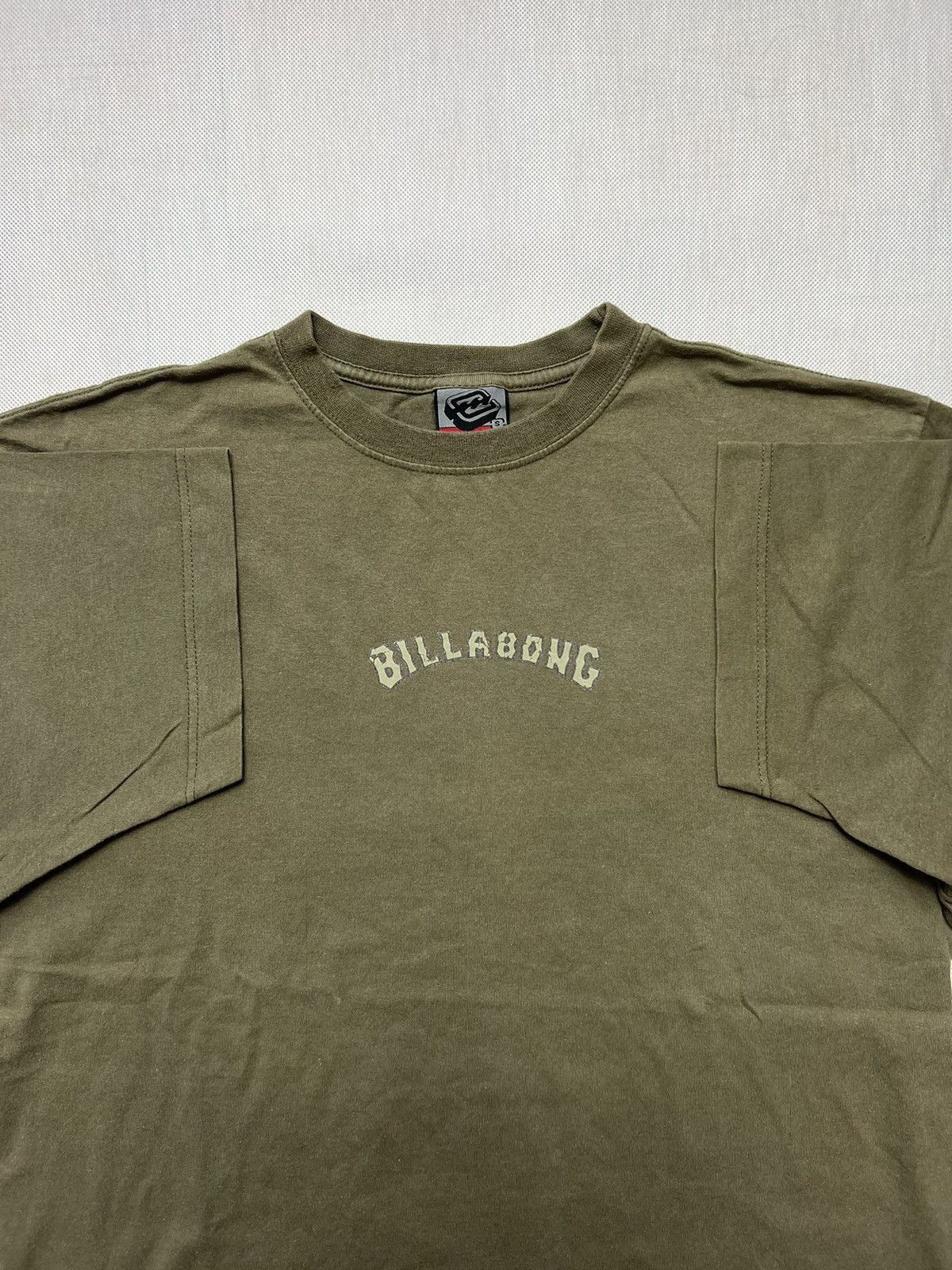 Billabong × Vintage Tshirt Billabong Center Logo Vintage Size US S / EU 44-46 / 1 - 1 Thumbnail