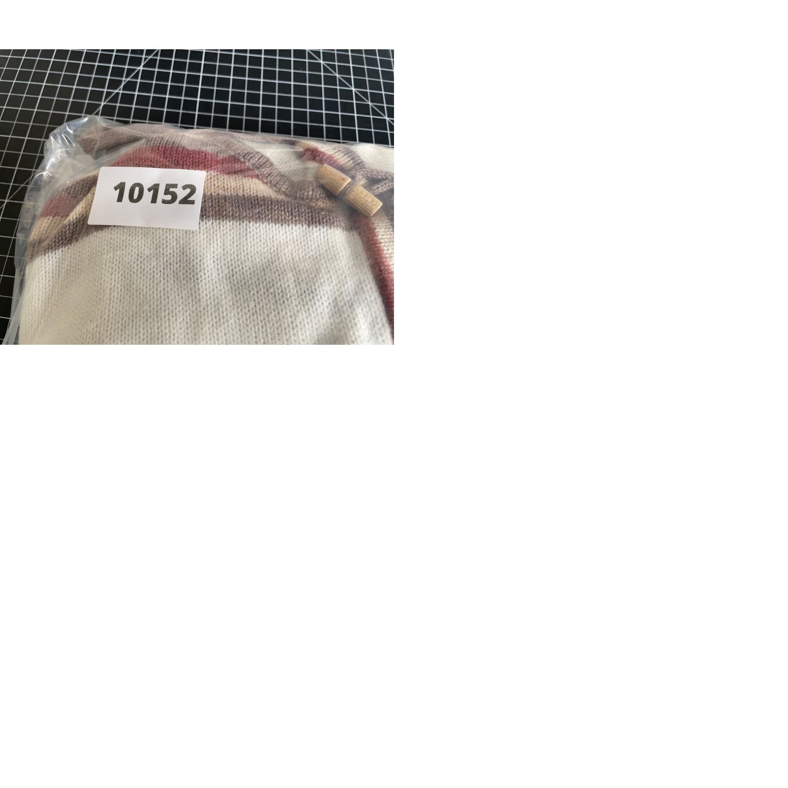 Vintage VINTAGE 80s Hooded Toggle Sweater Women's Small White Red Striped Boho Knit Acrylic Size S / US 4 / IT 40 - 10 Thumbnail