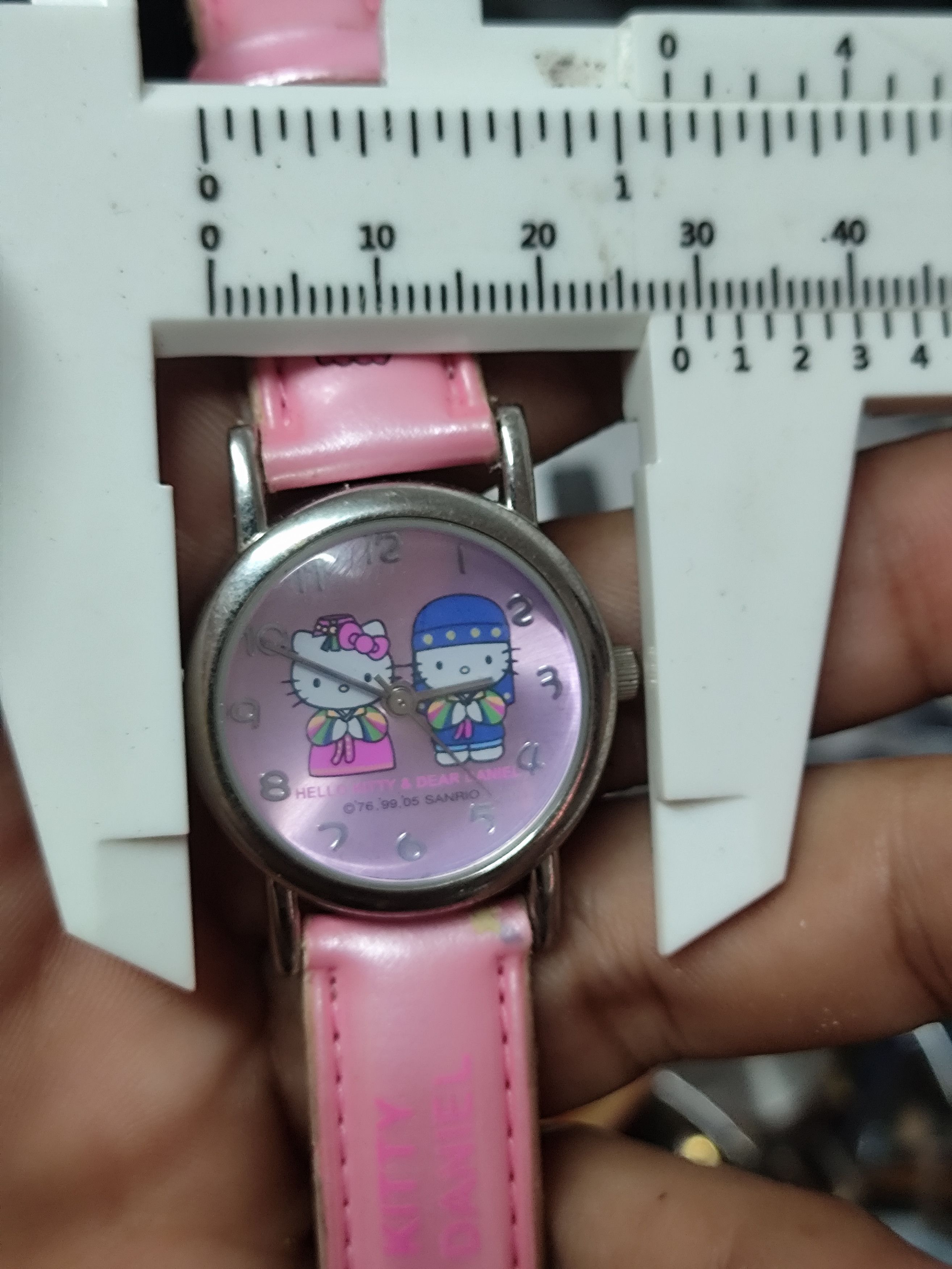 Vintage HELLO KITTY VINTAGE LADIES WATCH JAPAN QUARTZ Size ONE SIZE - 3 Thumbnail